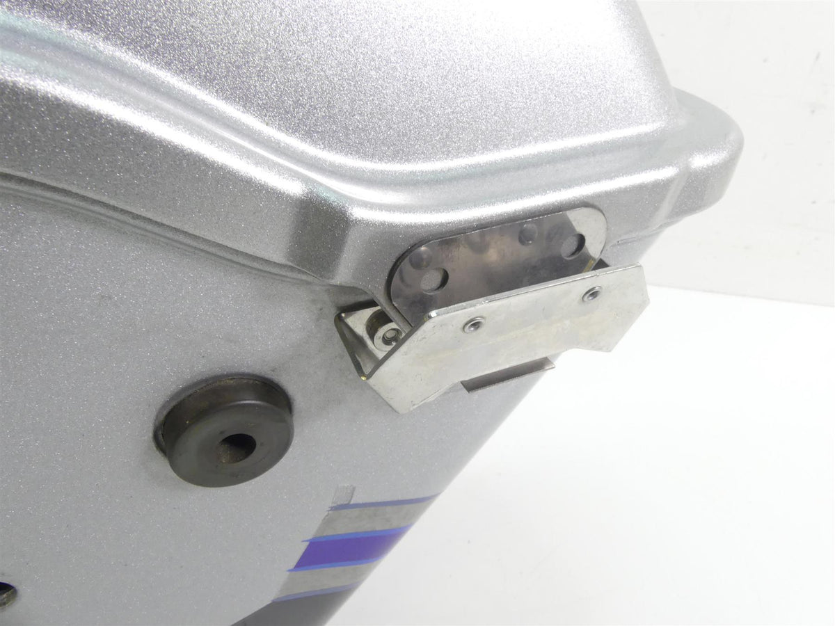 2009 Harley FLHTCU SE4 CVO E-Glide Nice Left Saddlebag Saddle Bag 88275-09 {{ shop.shopifyCountryName }} - Mototech271