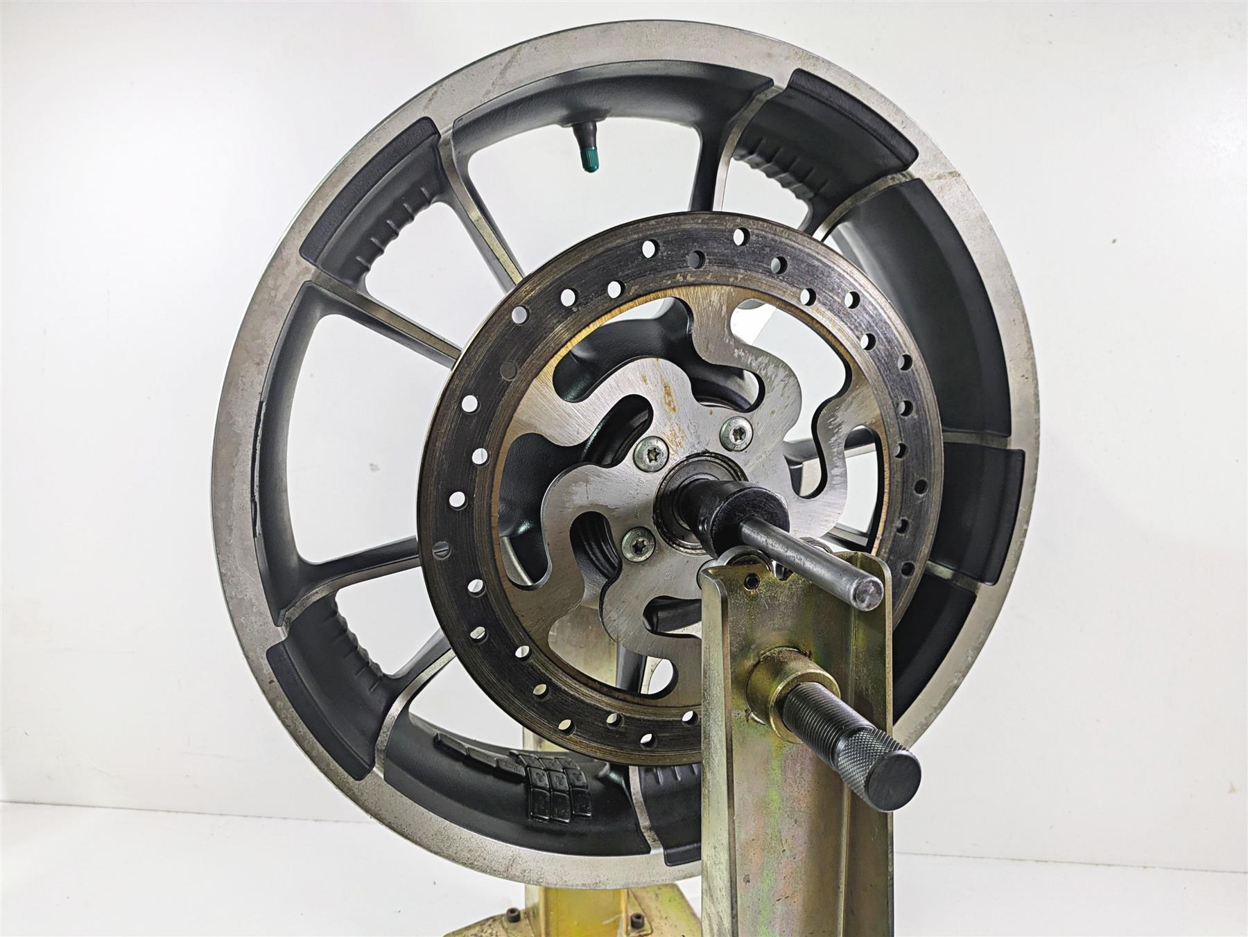 2021 Harley Touring FLTRX Road Glide 18x5 Rear Wheel Rim Enforcer II 40900594 {{ shop.shopifyCountryName }} - Mototech271