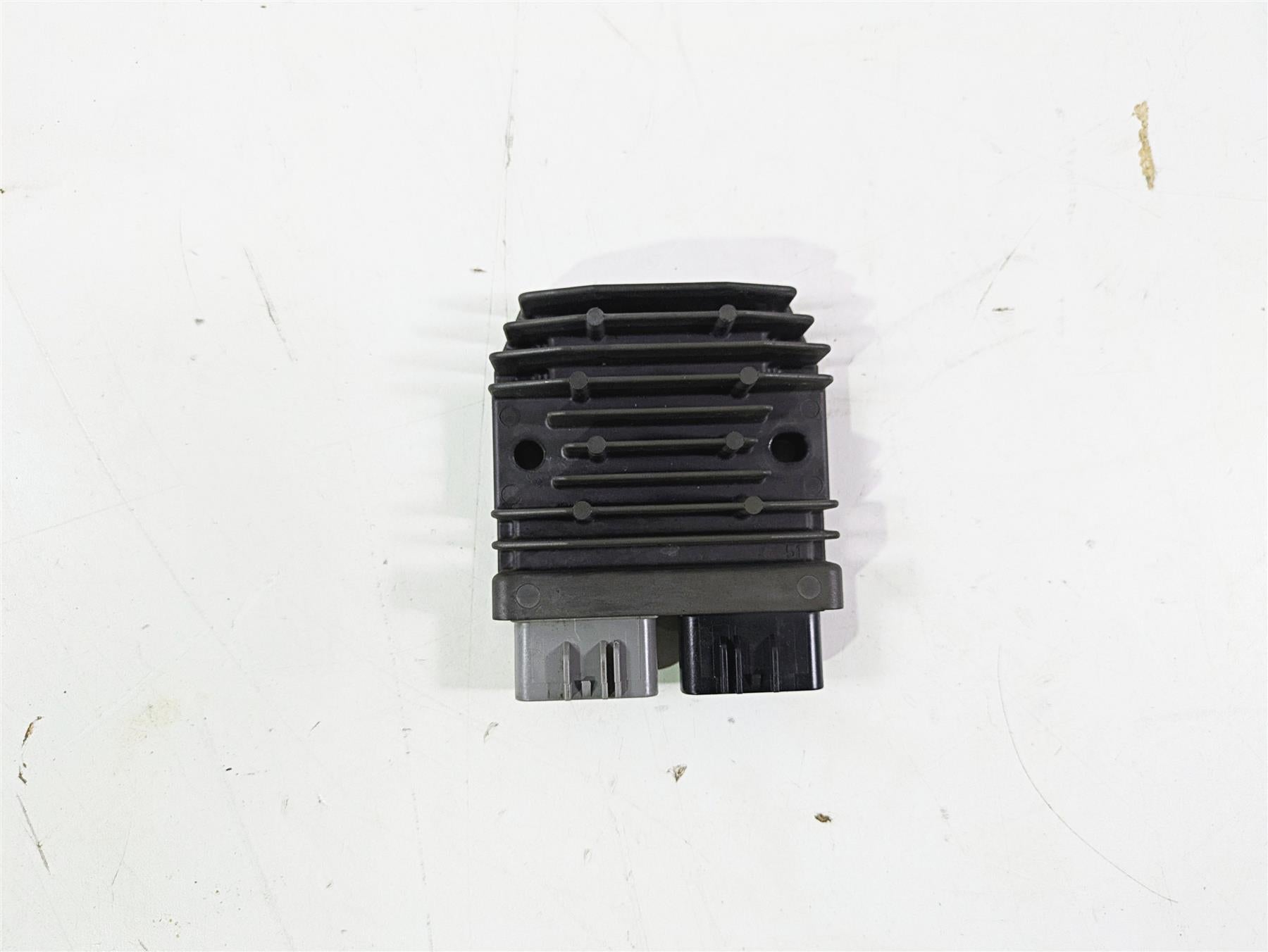 2016 BMW S1000RR K46 Rectifier Voltage Regulator FH020CA 12317718422 {{ shop.shopifyCountryName }} - Mototech271