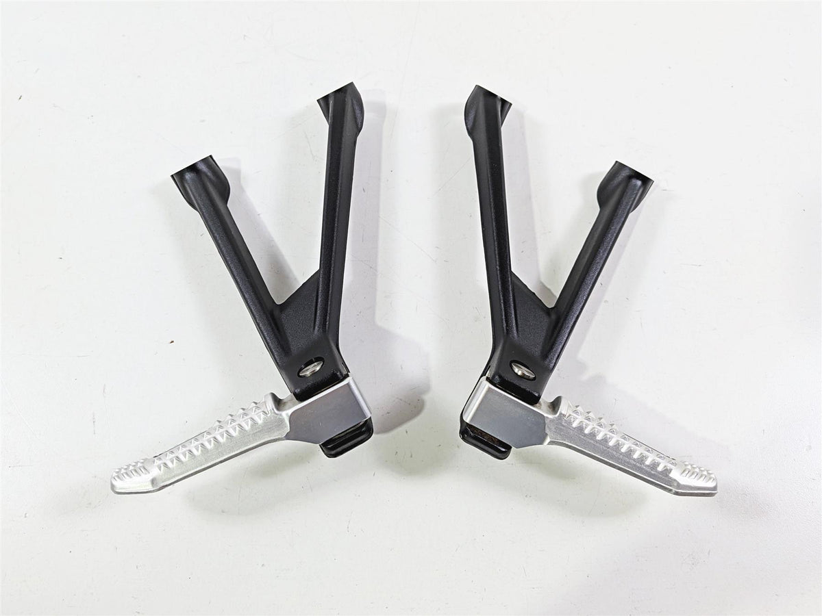 2024 BMW S1000RR K67 Rear Passenger Foot Peg Set 46718356863 46718356864-Mototech271