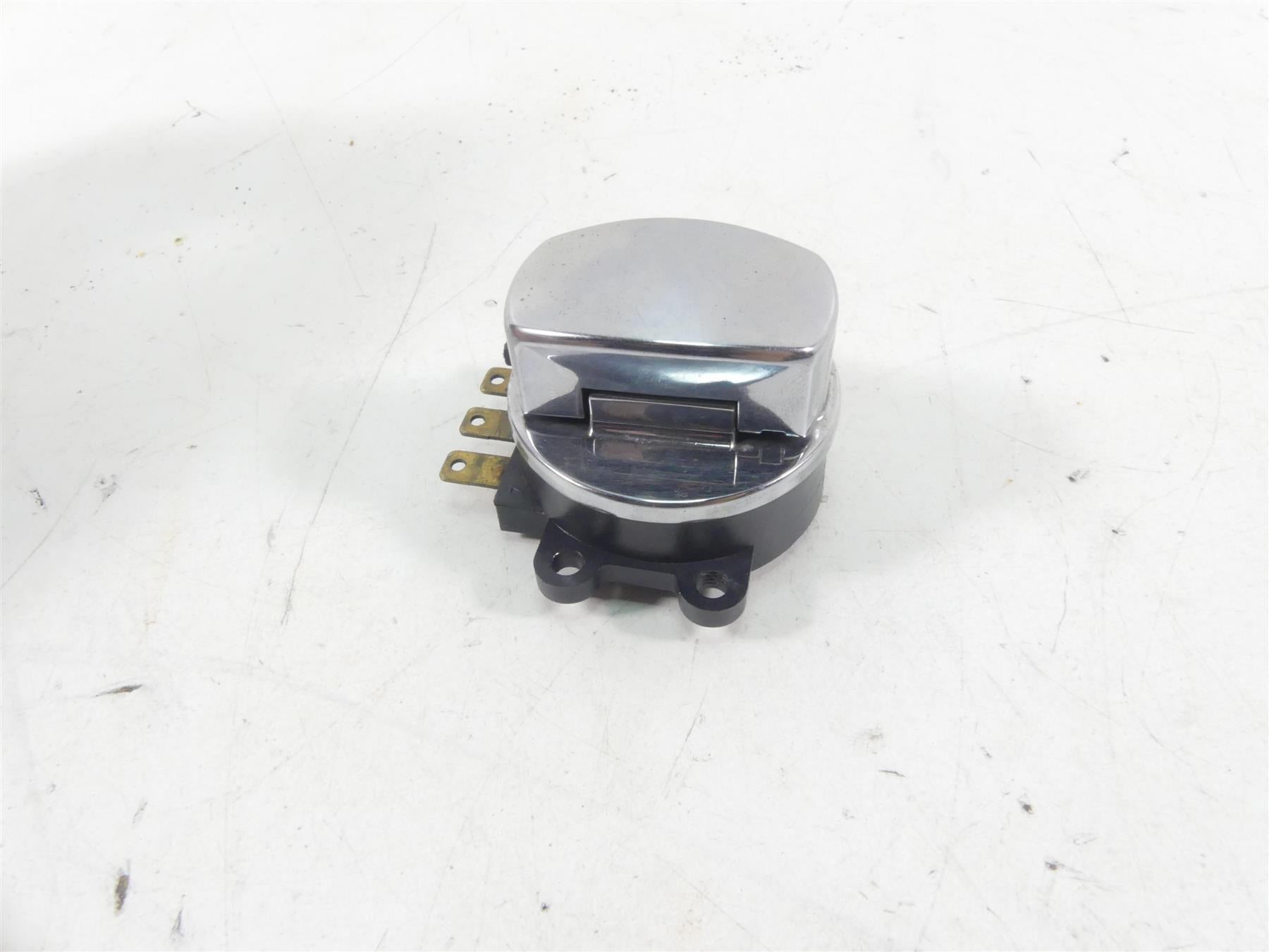 2002 Harley Softail FXSTDI Deuce Ignition Switch - Vin 71313-96A {{ shop.shopifyCountryName }} - Mototech271