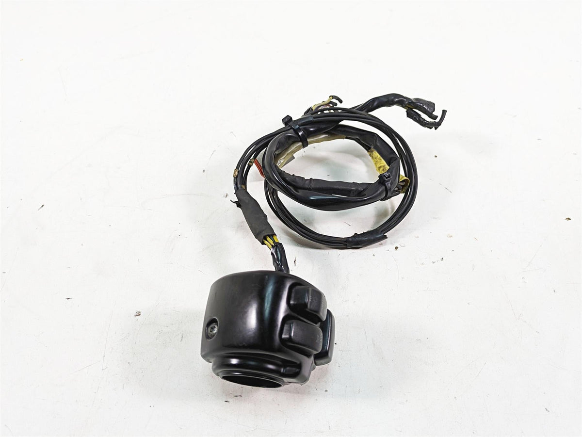 2005 Harley Dyna FXDL Low Rider Left Hand Control Switch - Read 71682-06A {{ shop.shopifyCountryName }} - Mototech271