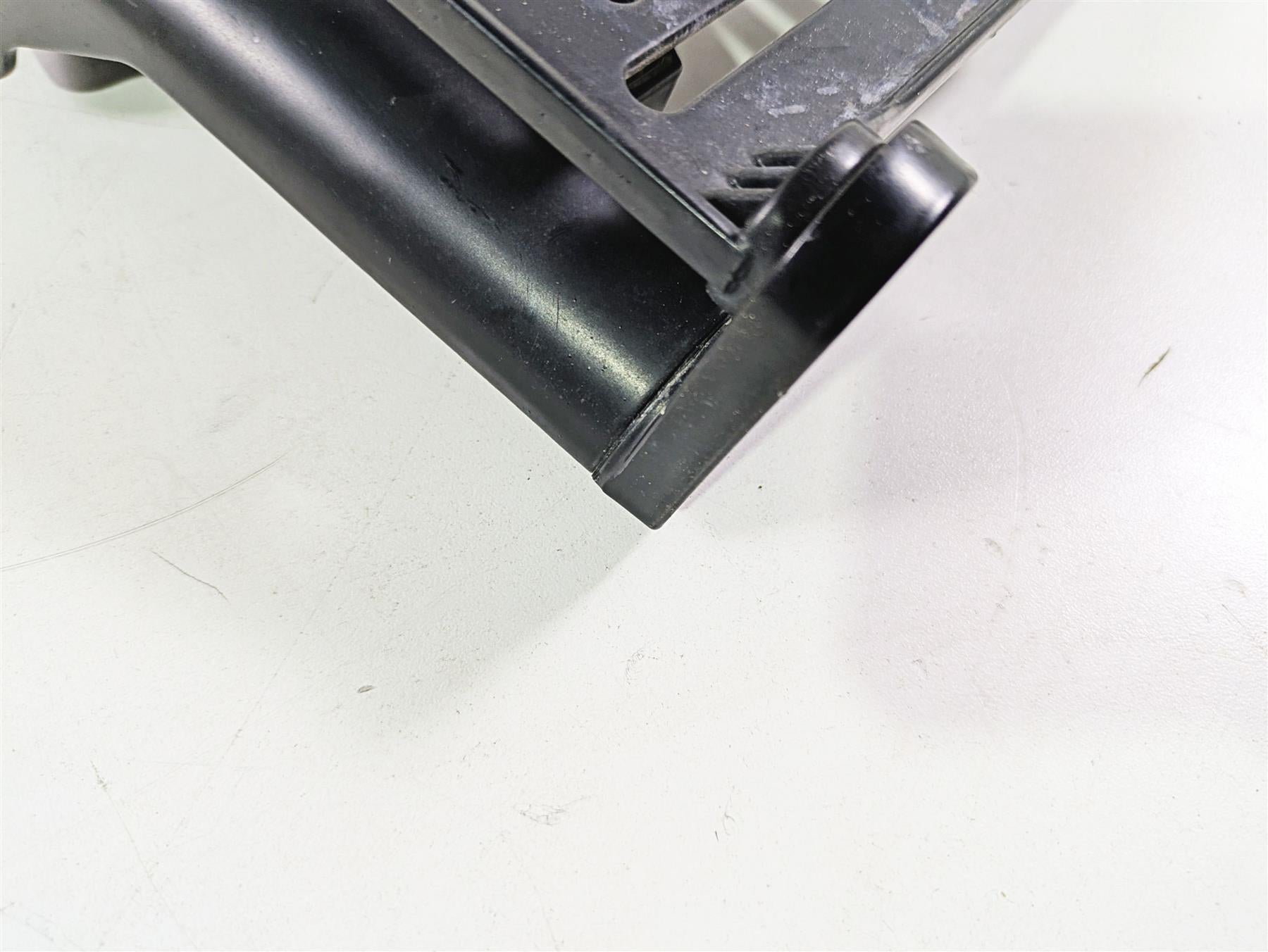 2013 Harley VRSCF Muscle Rod Side License Plate Holder 69390-09 {{ shop.shopifyCountryName }} - Mototech271