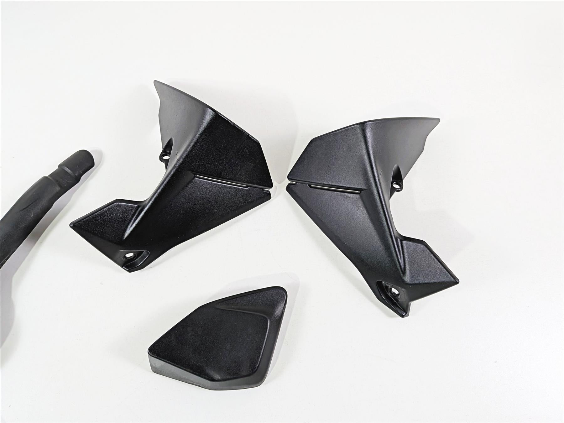 2015 BMW R1200GS K50 Plastic Frame Infill Cover Deflector Set 46618528678 {{ shop.shopifyCountryName }} - Mototech271