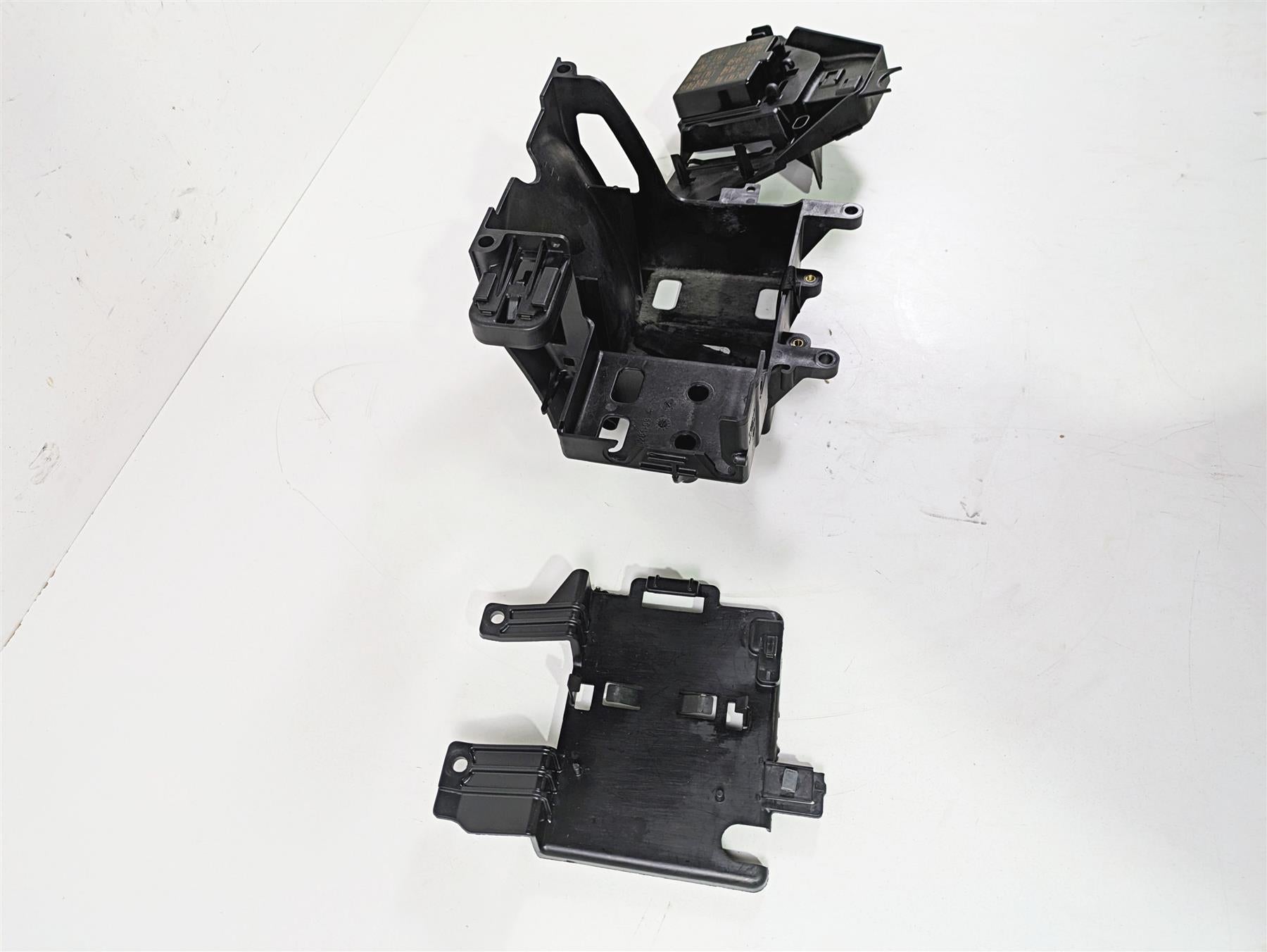 2009 Harley Touring FLHX Street Glide Battery Tray Electric Holders 66281-09B {{ shop.shopifyCountryName }} - Mototech271