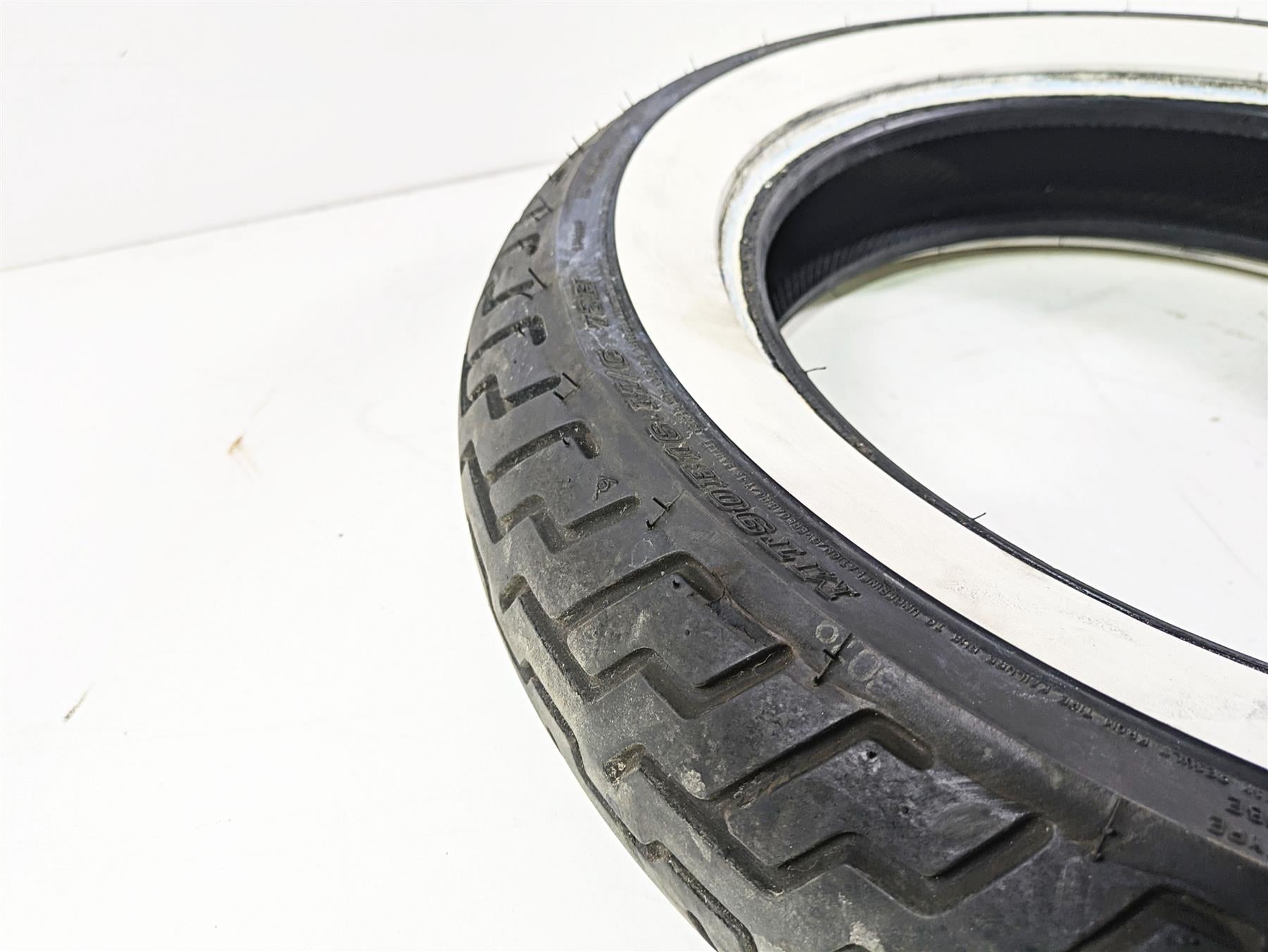 Used Motorcycle Front Tire Harley Dunlop D402F MT90B16 72H 43022-91A {{ shop.shopifyCountryName }} - Mototech271