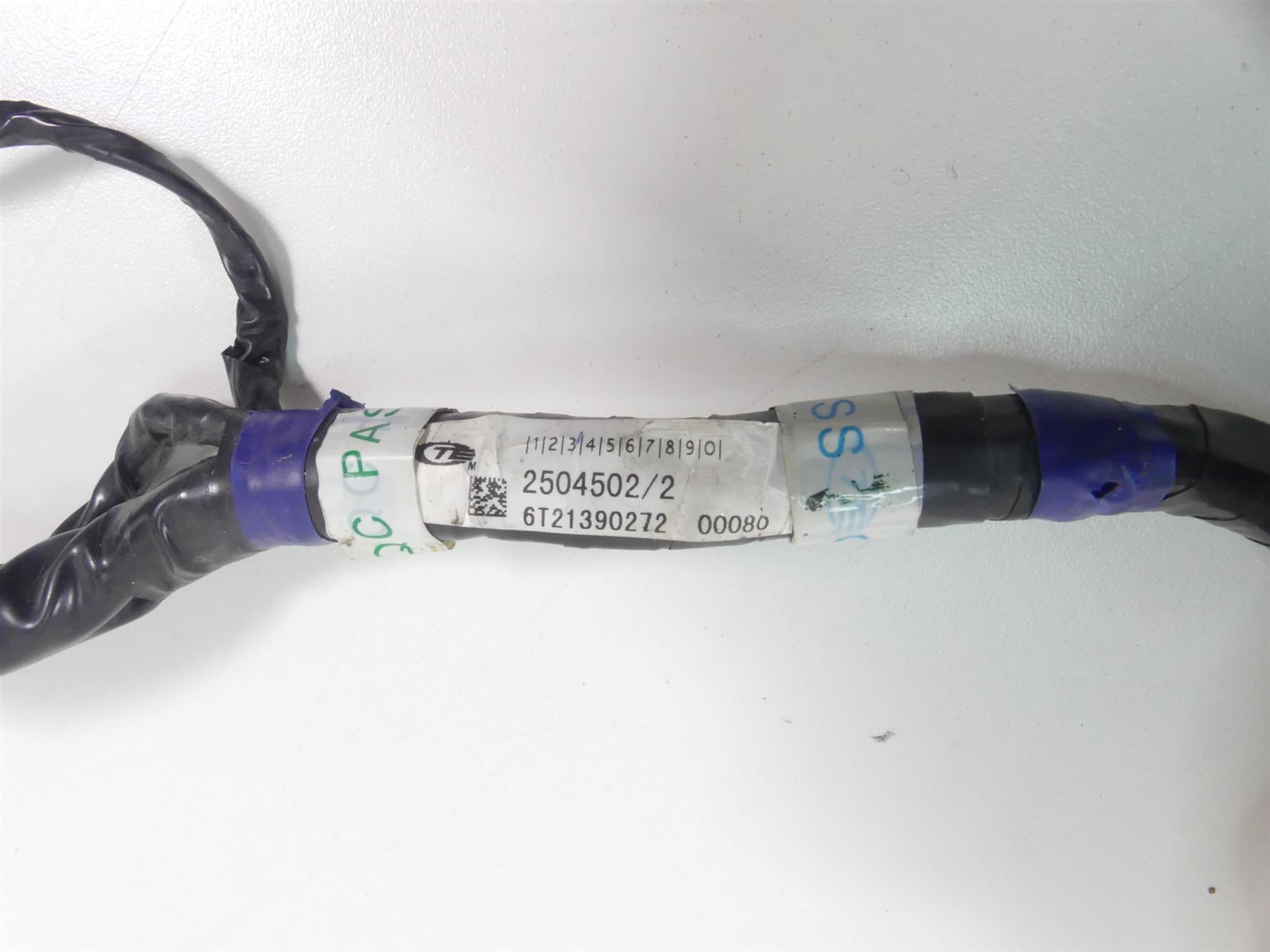 2015 Triumph 1050 Speed Triple R Main Wiring Harness Loom Abs -No Cuts T2504502 {{ shop.shopifyCountryName }} - Mototech271