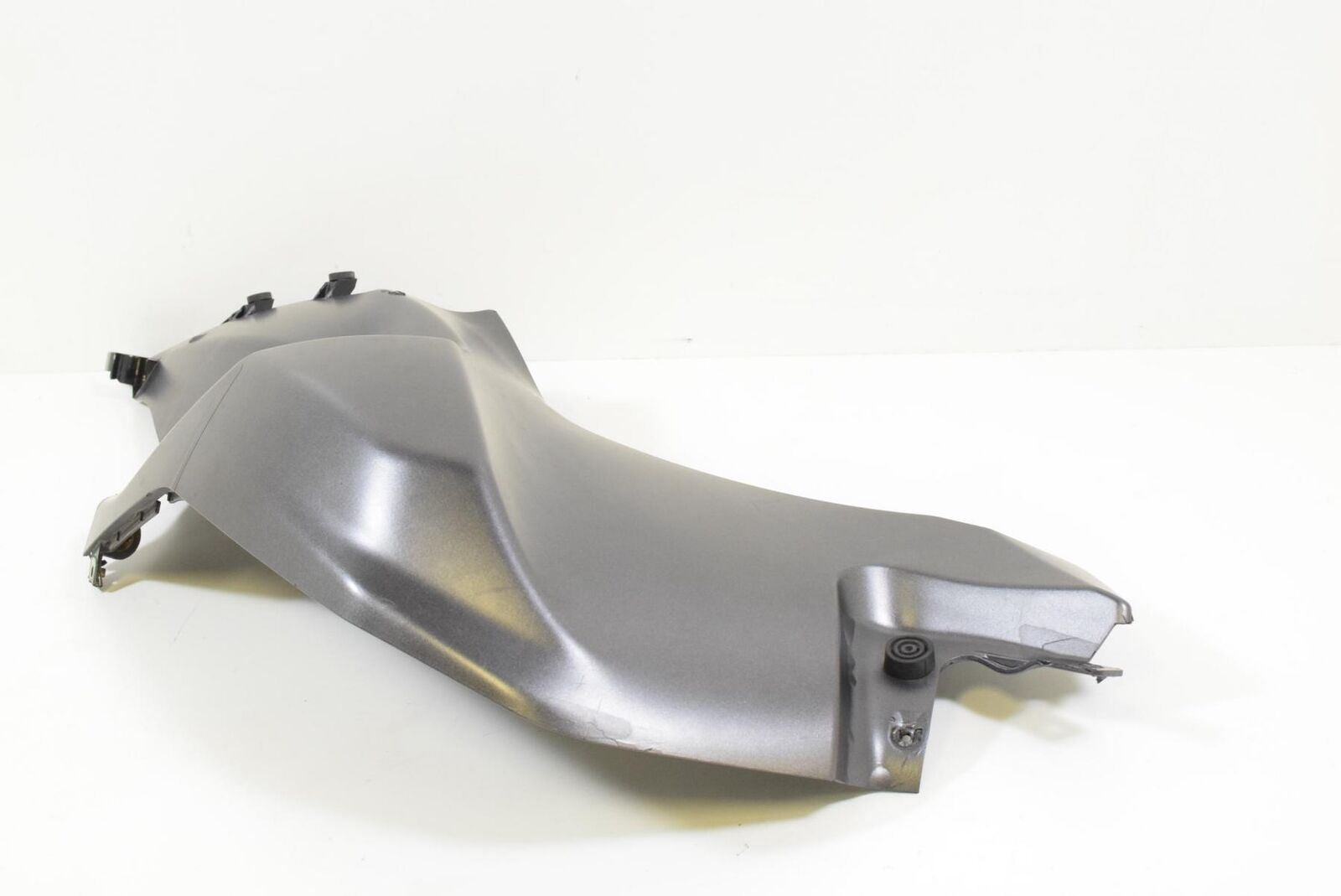 08 BMW K1200S K1200 S K40 Right Tank Fairing Cover Cowl Plastic 46637691730 {{ shop.shopifyCountryName }} - Mototech271