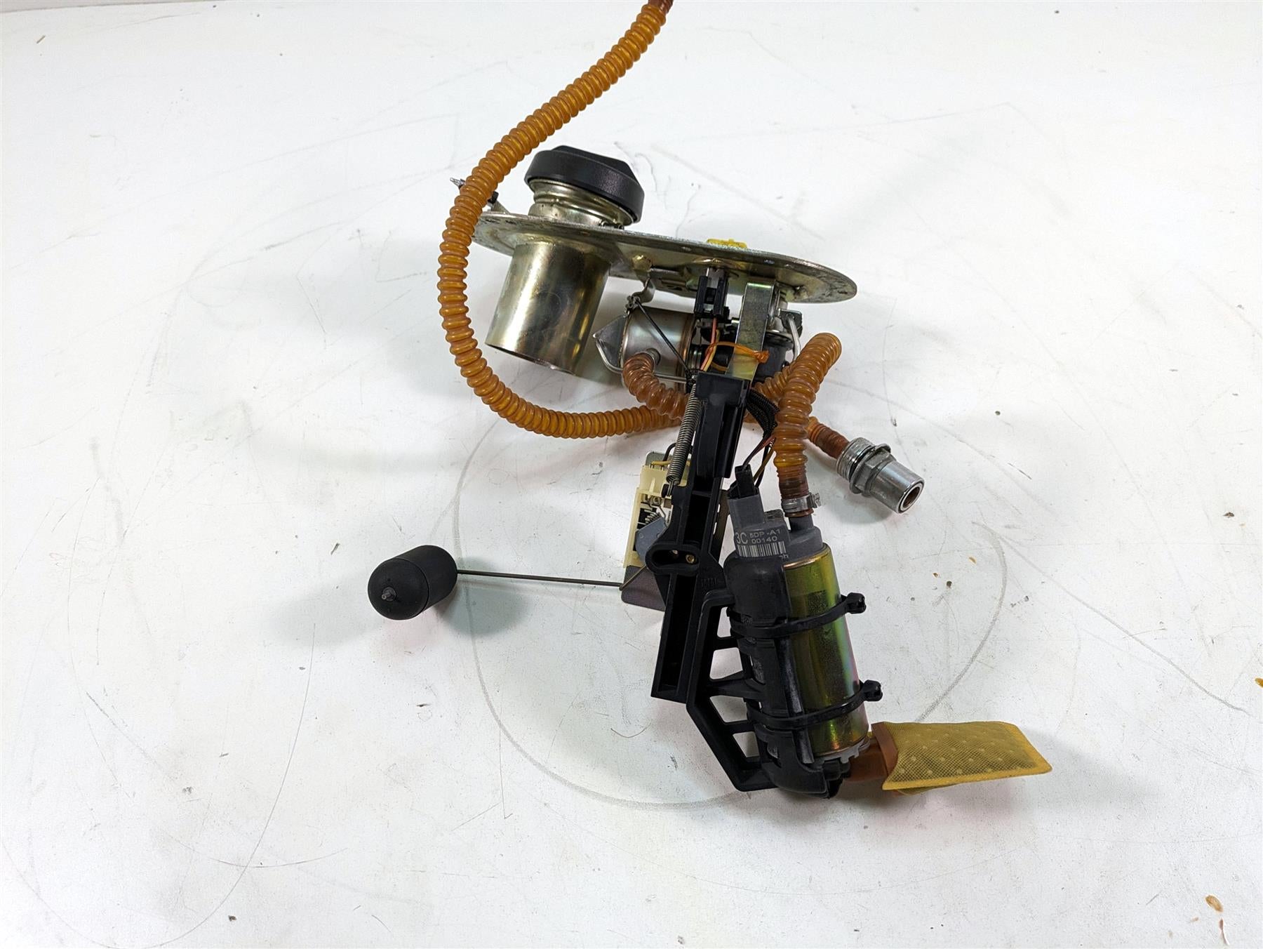 2006 Harley Touring FLHTCUI Electra Glide Fuel Gas Petrol Pump -Read 62897-01B {{ shop.shopifyCountryName }} - Mototech271