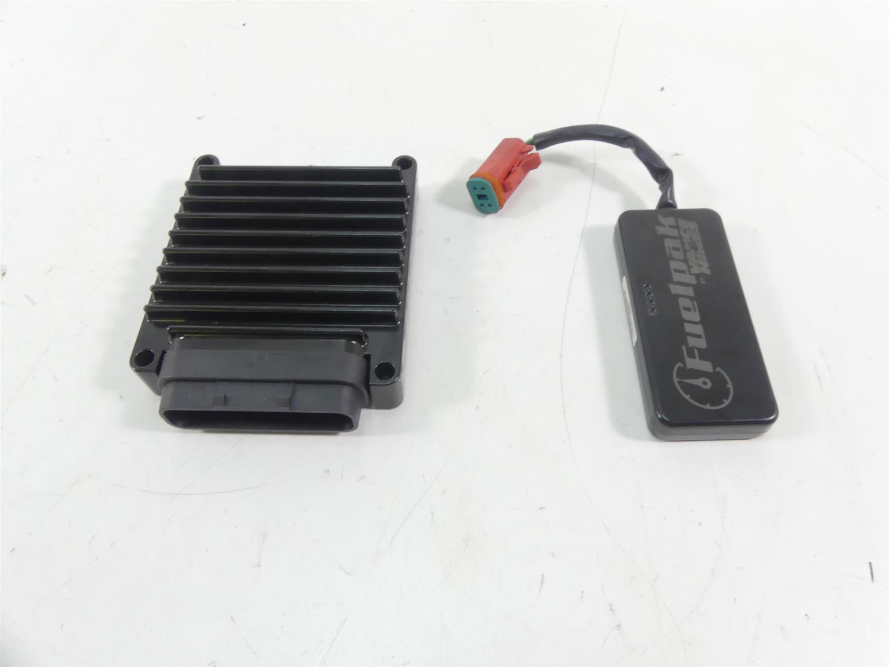 2009 Harley FXDF Dyna Fat Bob Cdi Ecu Ecm + Vance Hines Fuelpak Module 32852-08A {{ shop.shopifyCountryName }} - Mototech271