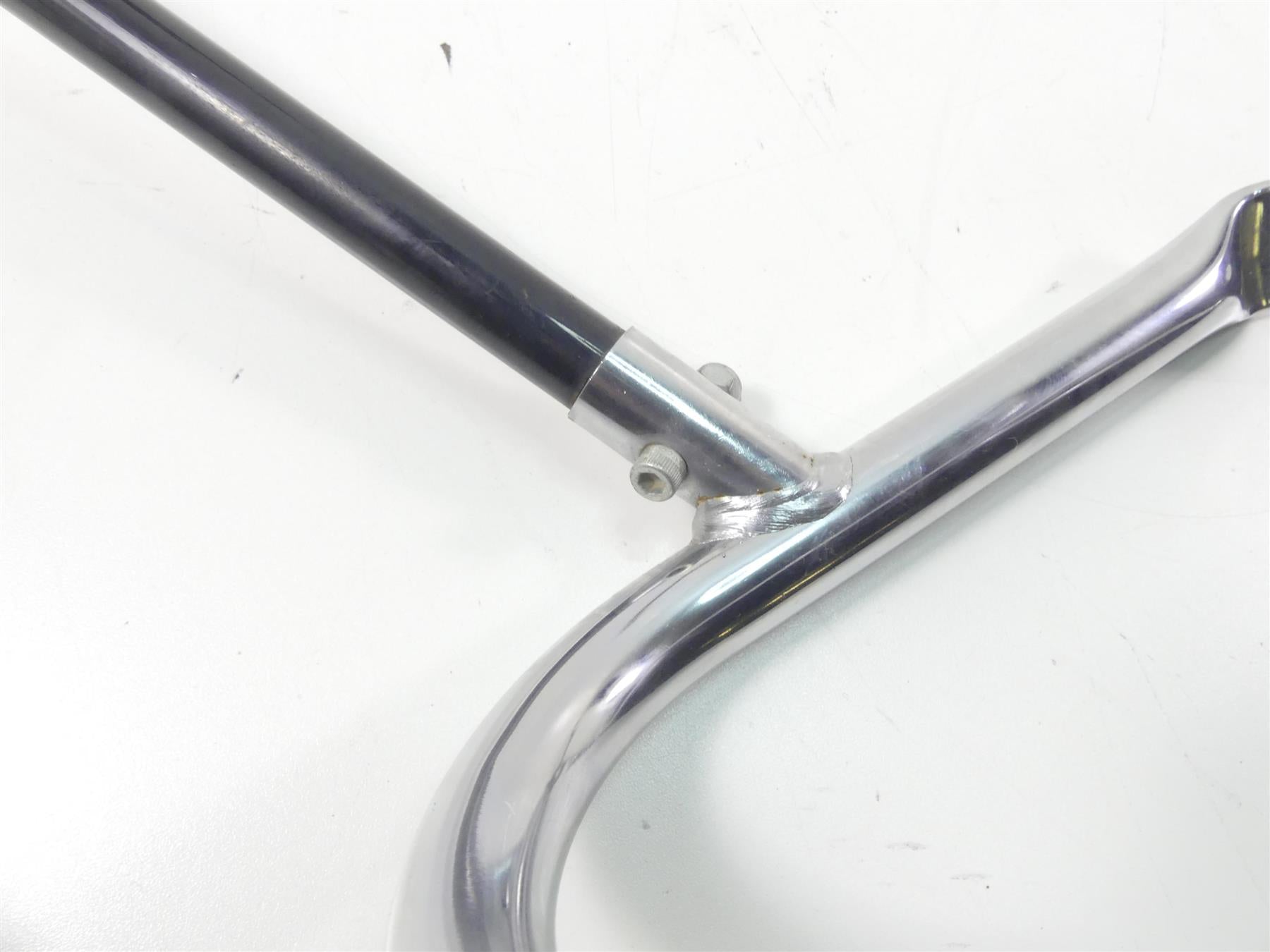 2009 Harley FLHTCU SE4 CVO E-Glide Saddlebag Rail Guard Set 49194-09A 90781-09A {{ shop.shopifyCountryName }} - Mototech271
