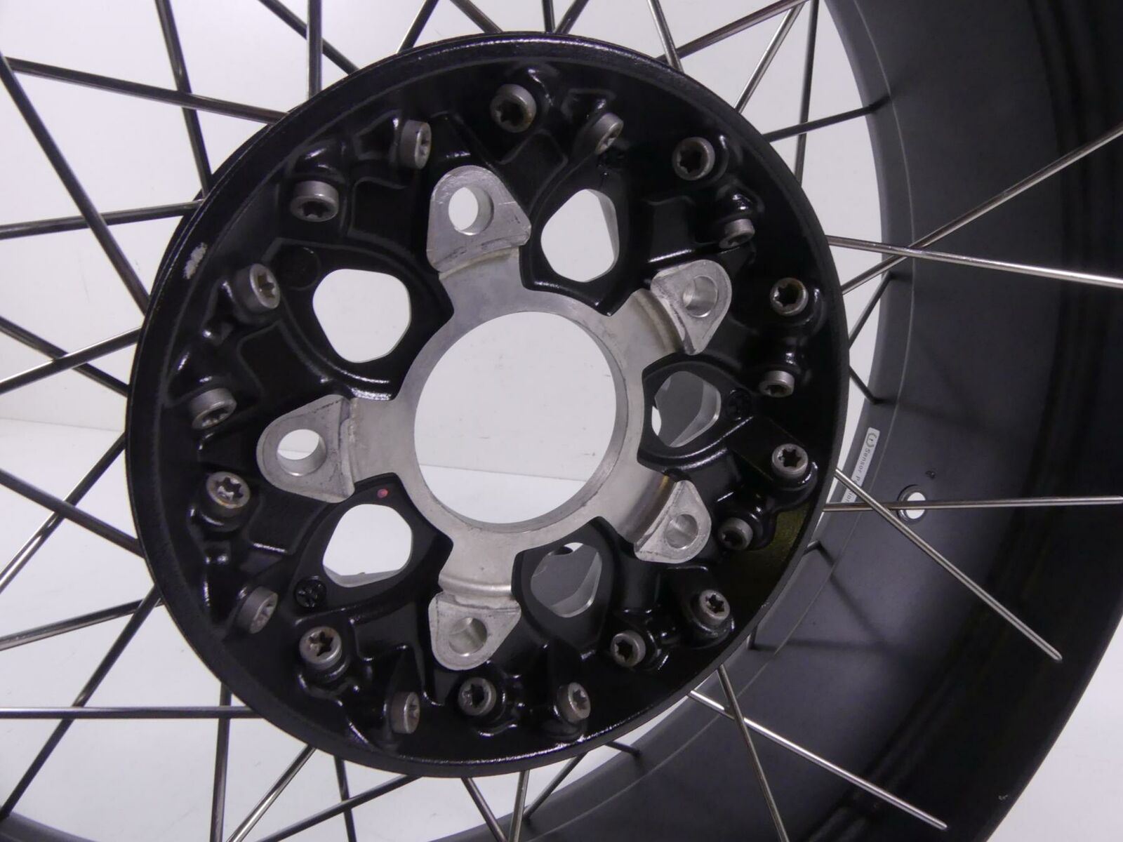 2017 BMW R1200GS GSW K50 Straight Nice Rear Wheel Rim 17x4.5 36318526666 {{ shop.shopifyCountryName }} - Mototech271