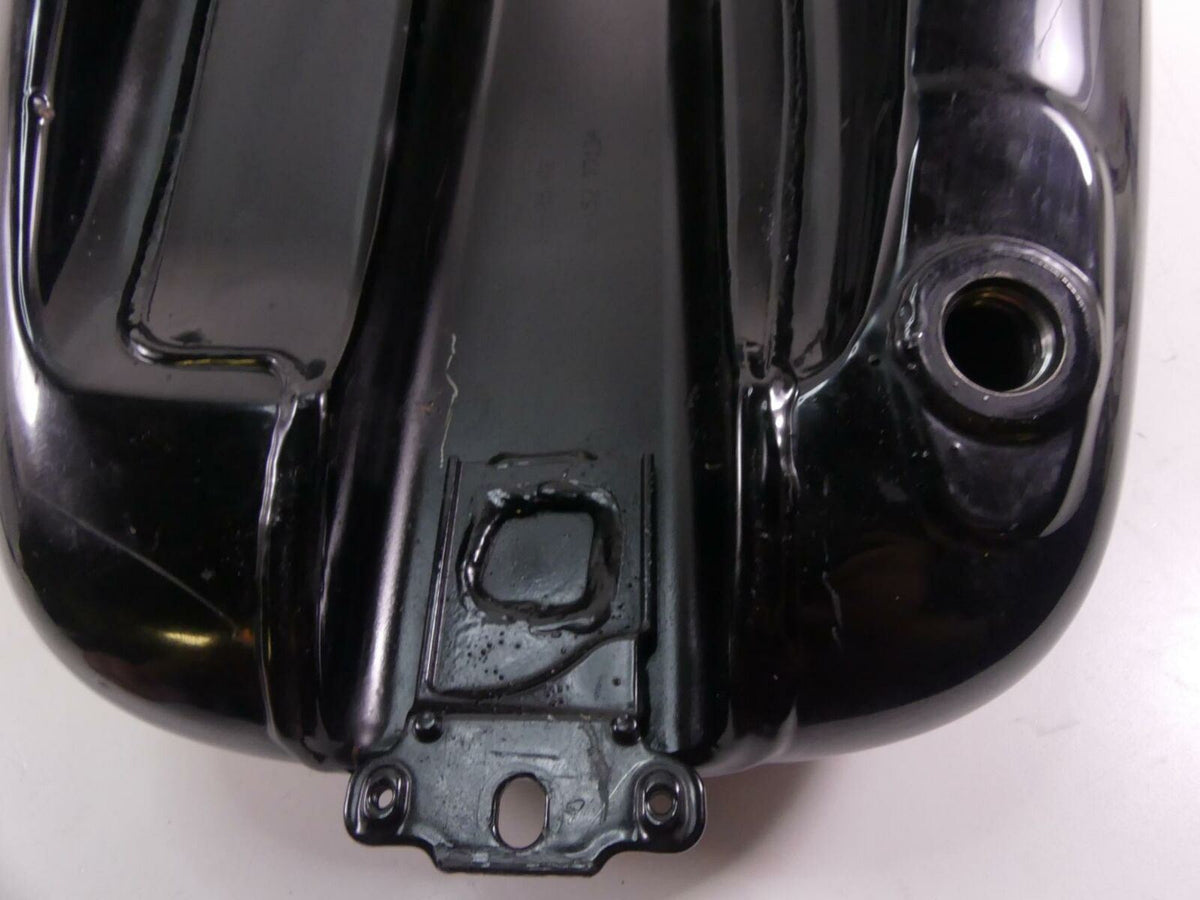 2009 Harley FXCW Softail Rocker Fuel Gas Petrol Tank Reservoir - Dent 62105-08 {{ shop.shopifyCountryName }} - Mototech271
