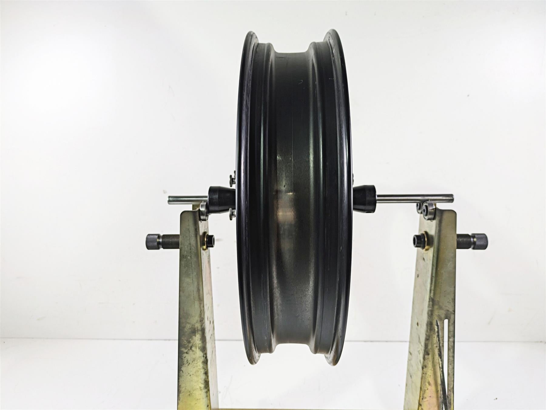 2005 Kawasaki ZX12R Ninja Straight 17x3.5 Front Wheel Rim - Read 41073-1652-R2 {{ shop.shopifyCountryName }} - Mototech271