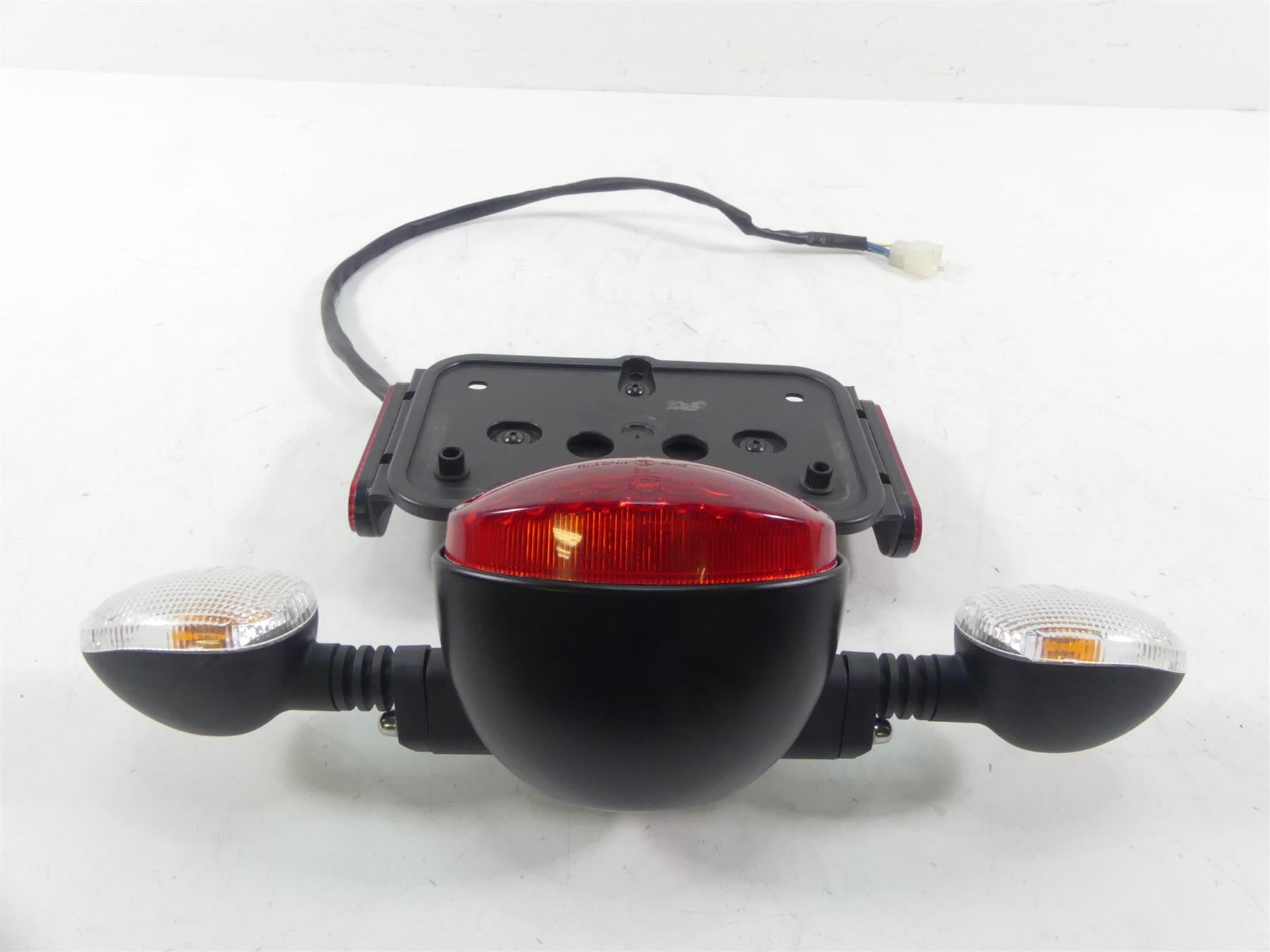 2019 Moto Guzzi V7 III Stone 750 Taillight Rear Blinker Turn Signals 2D0002935 {{ shop.shopifyCountryName }} - Mototech271
