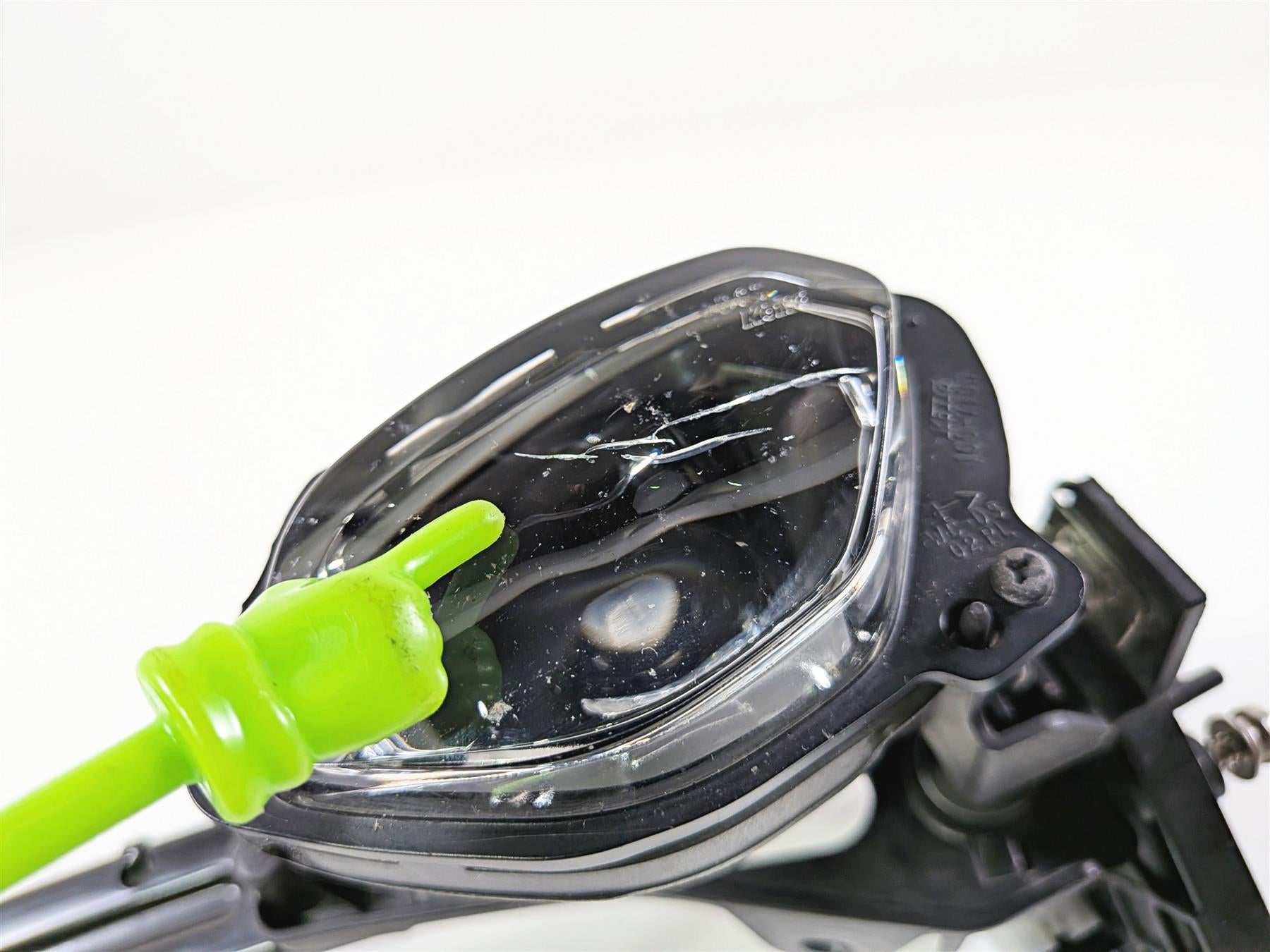 2022 Yamaha YZF R1 R1M RN65 Headlight Head Light Lamp Scratched B3L-84300-00-00-Mototech271