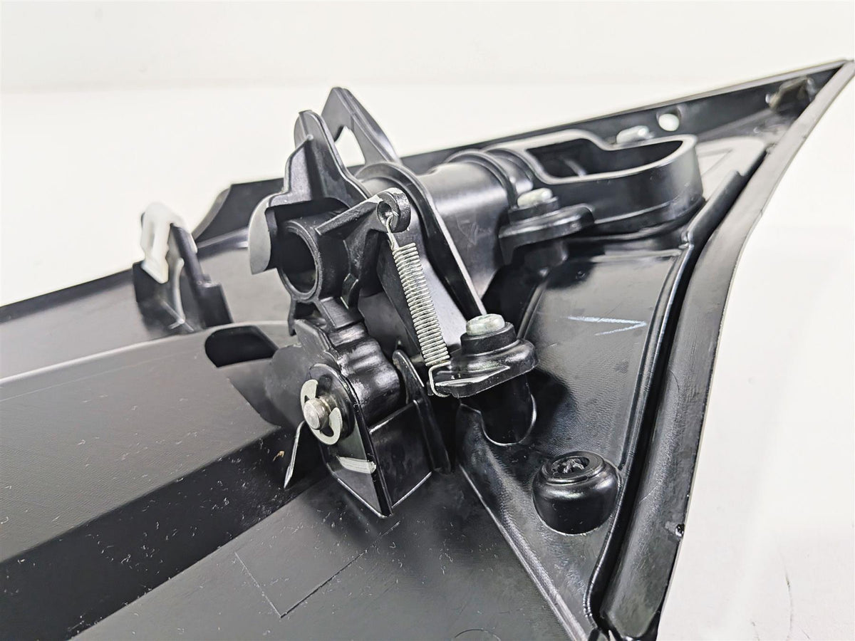 2020 Harley Touring FLTRK Road Glide Air Vent Duct Upper Fairing -Read 29200042 {{ shop.shopifyCountryName }} - Mototech271