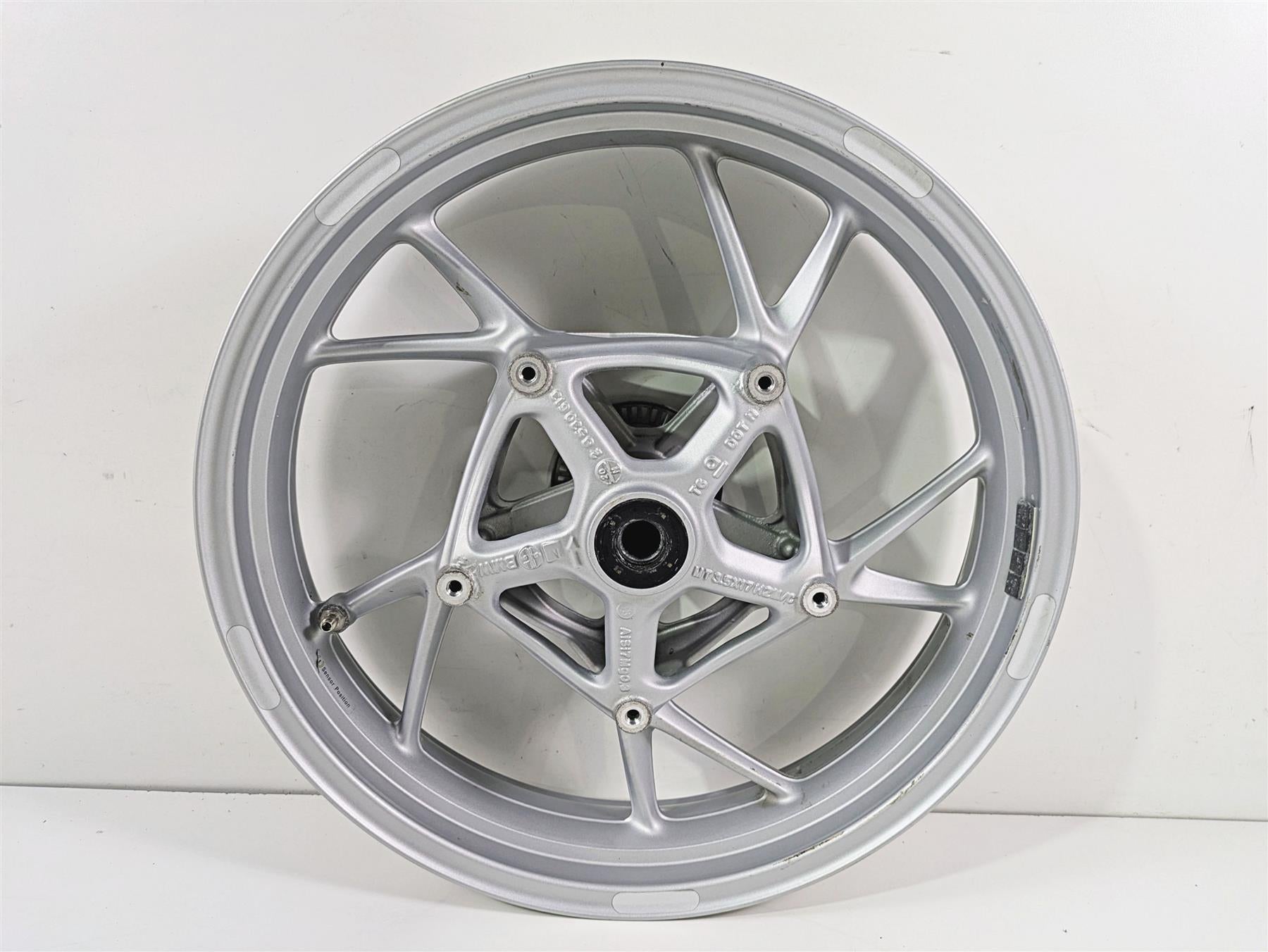 2016 BMW R1200RT K52 Straight 17x3.5 Front Wheel Rim - Read 36318538086 {{ shop.shopifyCountryName }} - Mototech271