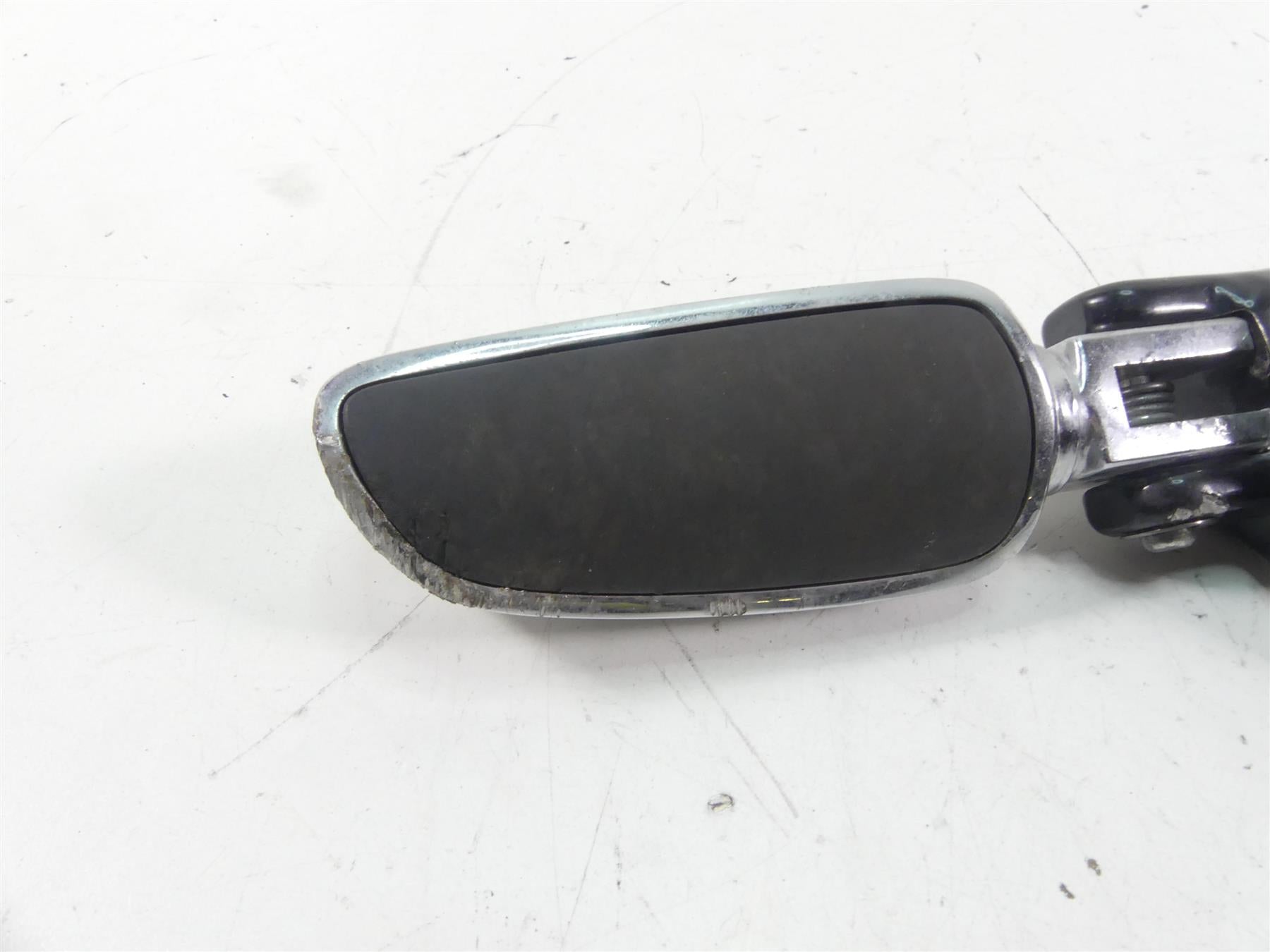 2021 Harley Softail FLSB Sport Glide Right Foot Peg & Brake Pedal Set 50500746 {{ shop.shopifyCountryName }} - Mototech271