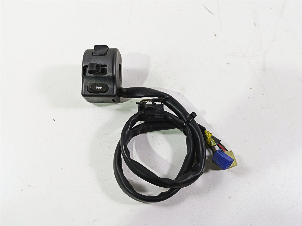 2007 Yamaha XVS1300 V-Star Left Hand Control Switch 3D8-83973-00-00 {{ shop.shopifyCountryName }} - Mototech271