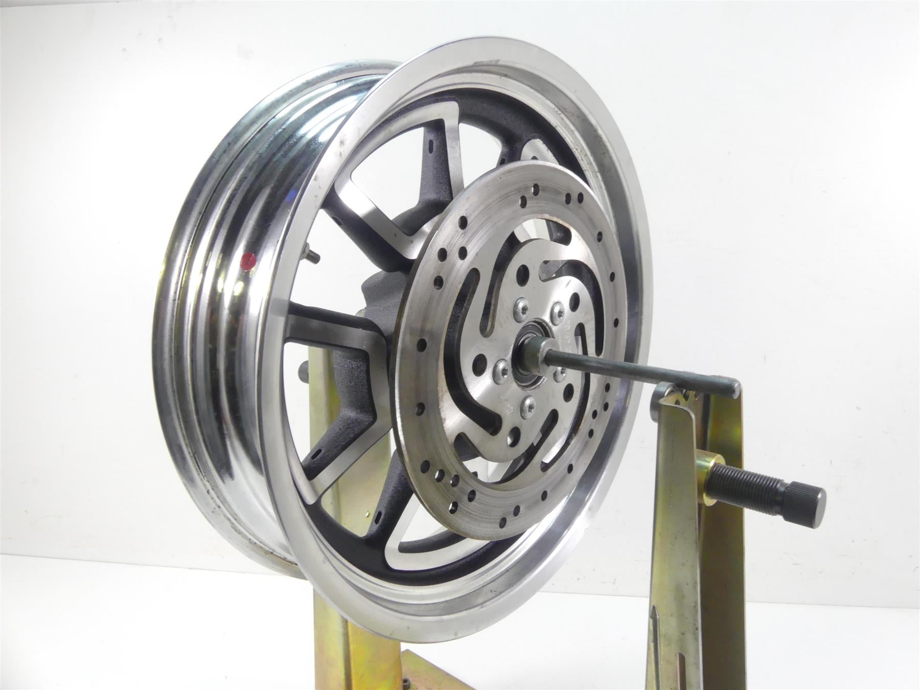2016 Harley FXDL Dyna Low Rider Rear Cast Straight 17x4.5  Wheel Rim 40900289 | Mototech271