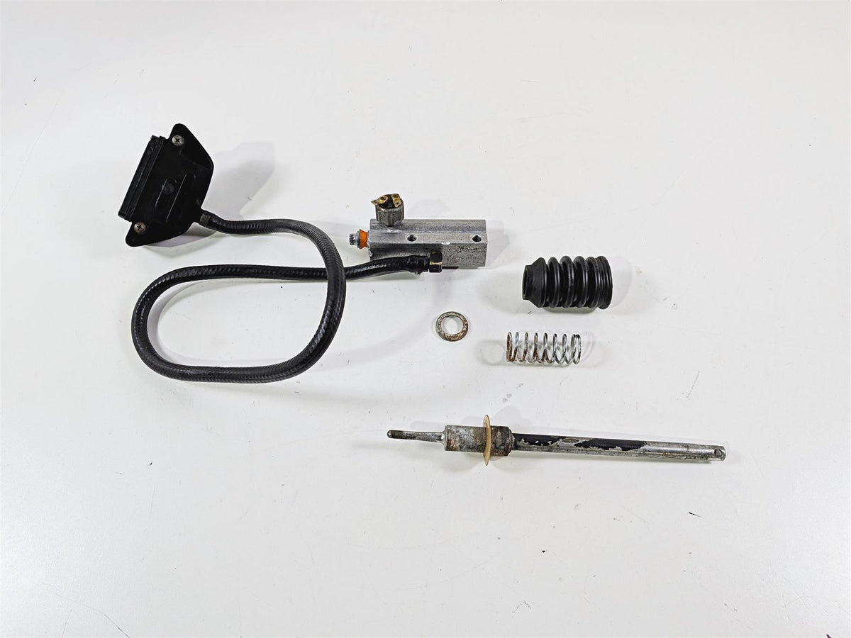 1990 Harley Touring FLHTC Electra Glide Rear Brake Master Cylinder 41755-86 {{ shop.shopifyCountryName }} - Mototech271
