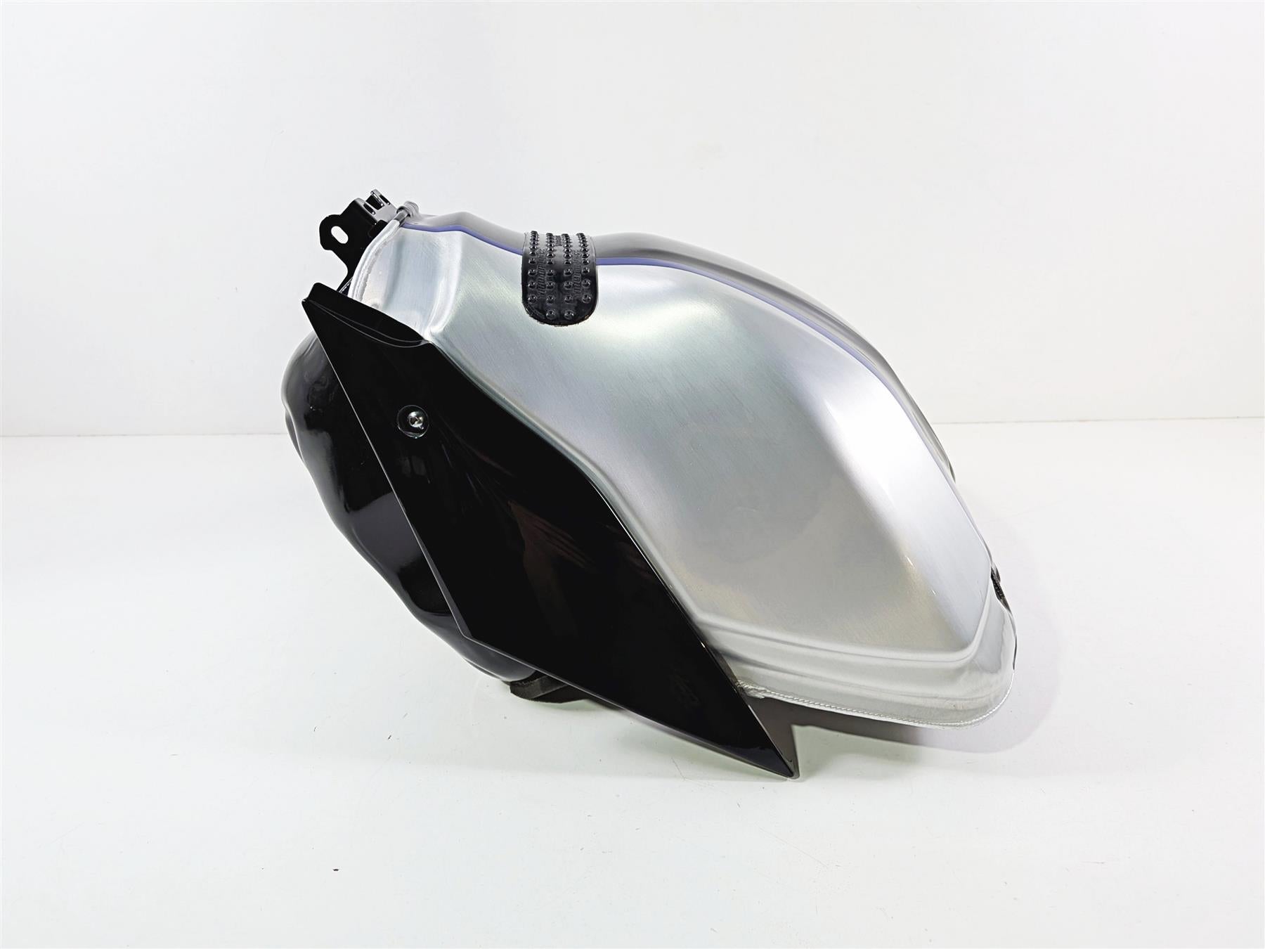 2022 Yamaha YZF R1 R1M RN65 Aluminum Fuel Gas Petrol Tank B4S-Y2410-10-02-Mototech271