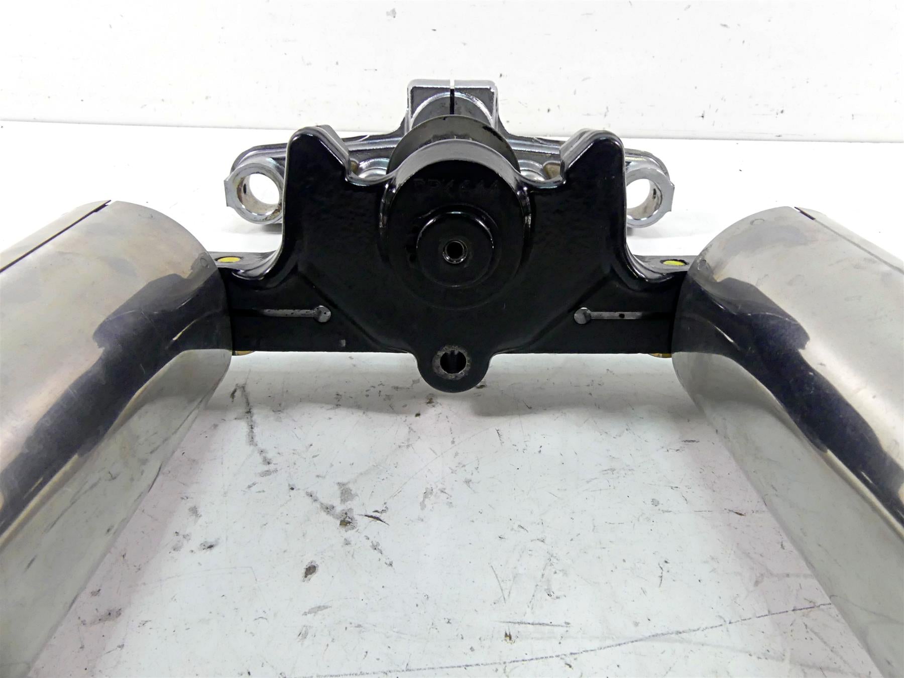 2011 Harley Softail FLSTF Fat Boy Upper Lower 41mm Triple Tree Set 45605-00A {{ shop.shopifyCountryName }} - Mototech271