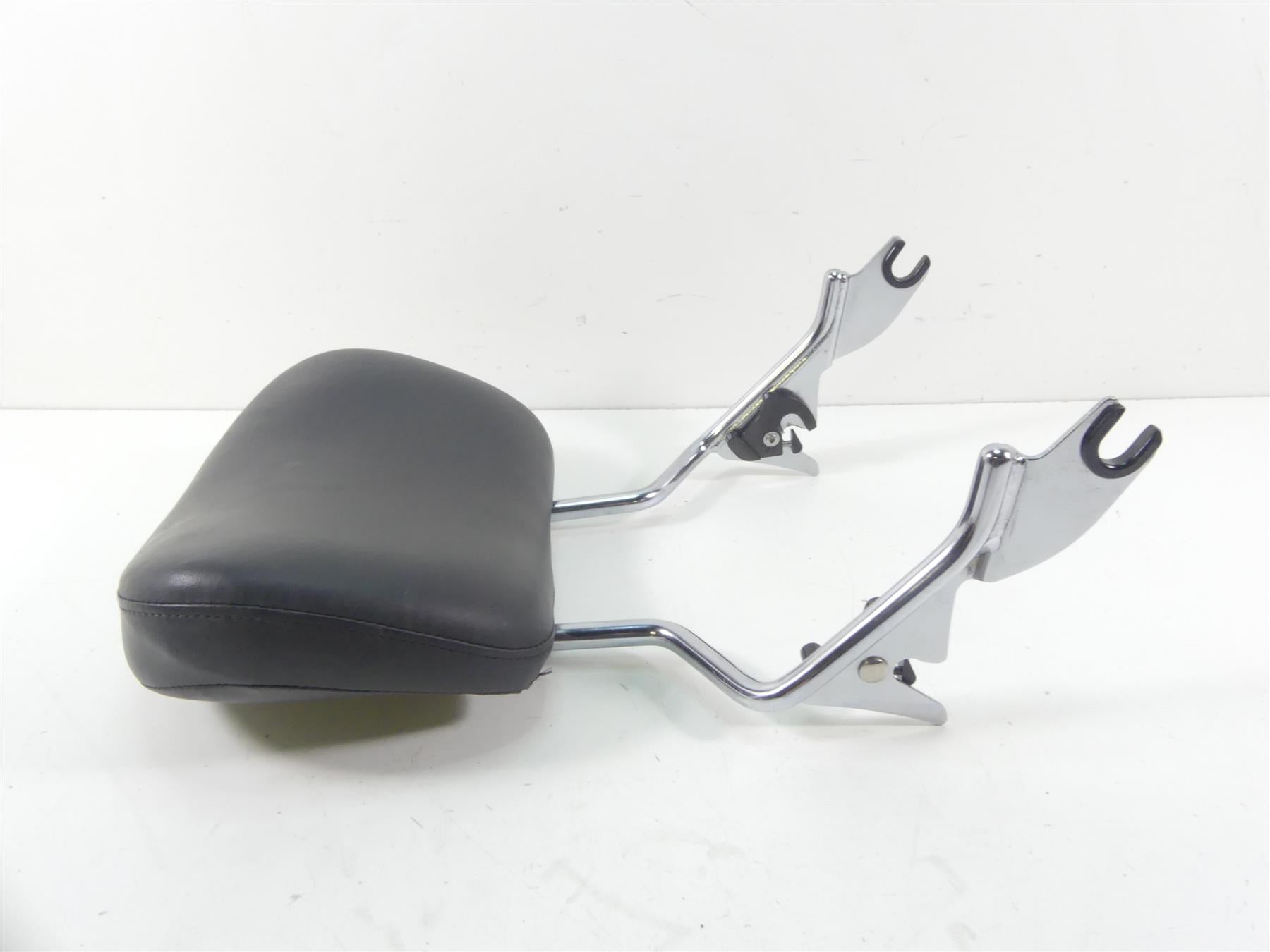 2012 Harley Touring FLHX Street Glide Rear Quick Release Back Rest 52627-09 {{ shop.shopifyCountryName }} - Mototech271
