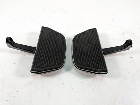 2006 Harley Touring FLHTCUI Electra Glide Passenger Floor Board Set 52719-93B {{ shop.shopifyCountryName }} - Mototech271