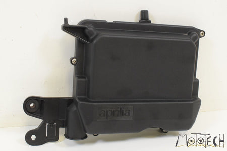 2016 Aprilia CAPONORD 1200 RALLY ECU ECM CDI Case Holder Bracket 2B000149 {{ shop.shopifyCountryName }} - Mototech271
