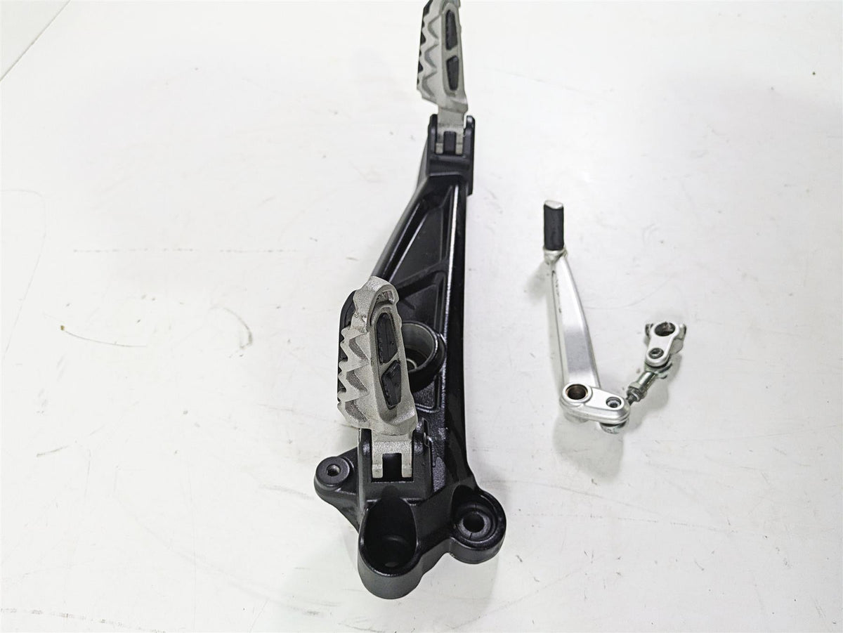 2018 Ducati Hypermotard 939 SP Left Foot Pegs & Mount & Shifter 82412111AA {{ shop.shopifyCountryName }} - Mototech271
