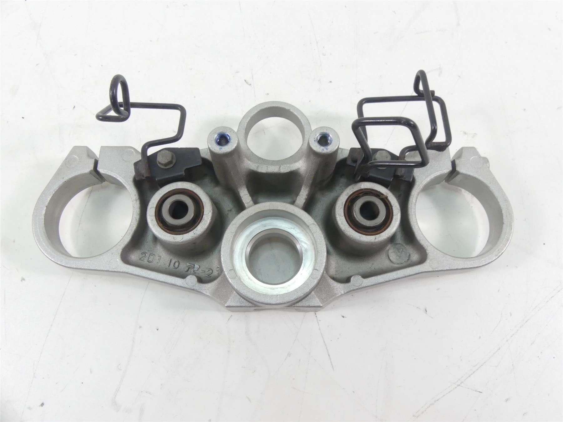2007 Yamaha FZ1 Fazer Upper Triple Tree Steering Clamp 50mm 2D1-23405-11-00 {{ shop.shopifyCountryName }} - Mototech271
