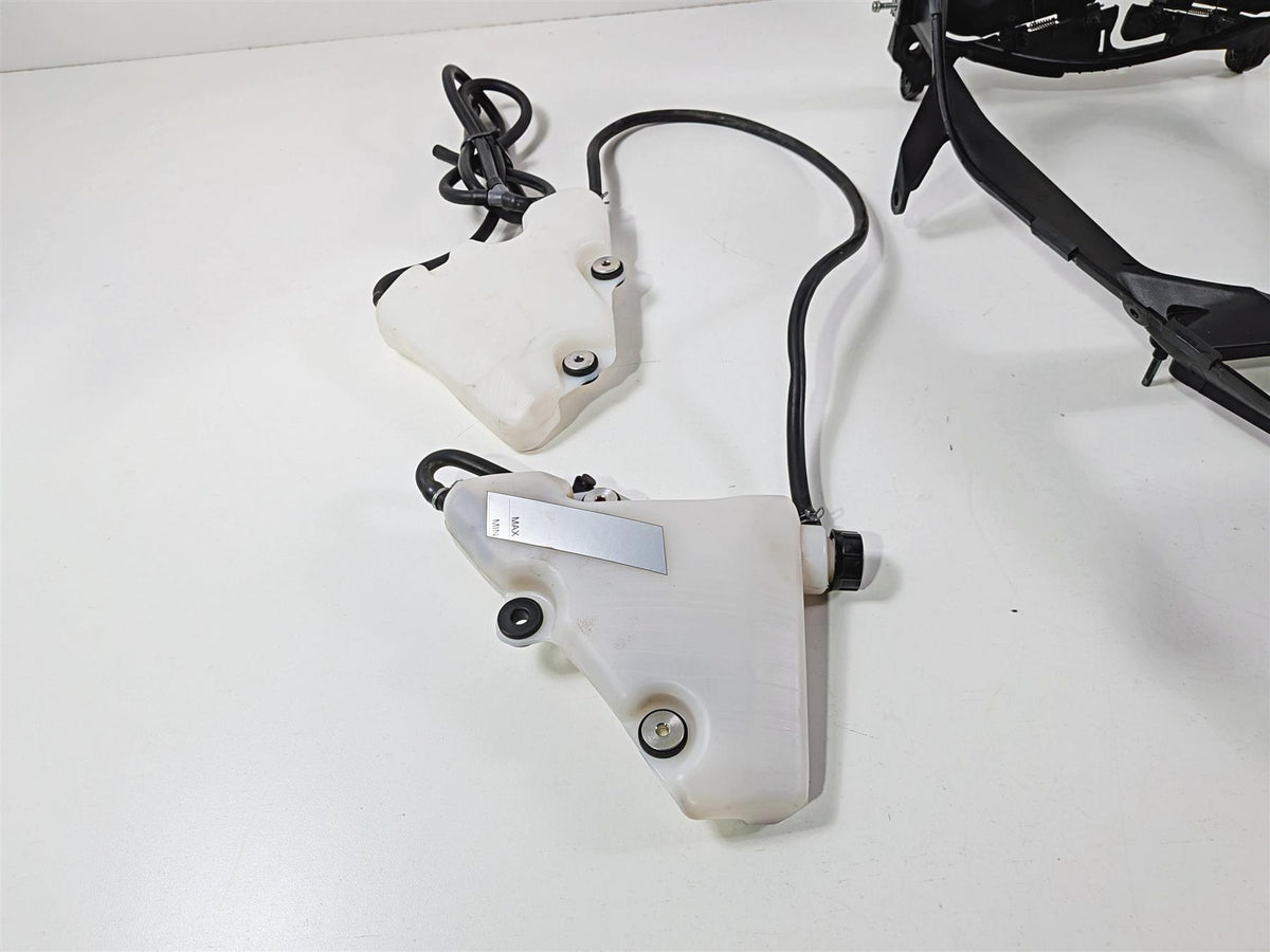 2019 Ducati Panigale V4S V4 S Corse Radiator Shroud & Reservoir Set 48411501C {{ shop.shopifyCountryName }} - Mototech271