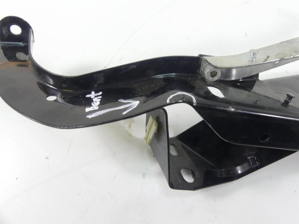 2009 Harley FLHTCU SE4 CVO E-Glide Front Fairing Mount Set - Read 58478-96B {{ shop.shopifyCountryName }} - Mototech271