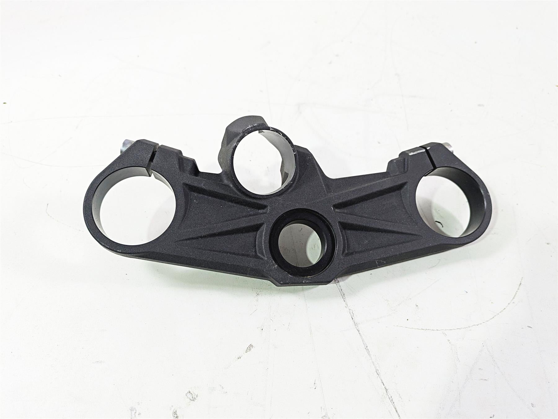 2024 Kawasaki ZX6R ZX636 Ninja Upper Triple Tree Steering Clamp 44039-0181 {{ shop.shopifyCountryName }} - Mototech271