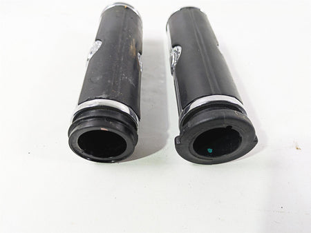 2016 Harley Touring FLHR Road King Willie G Skull Hand Grips - Read 56741-04 {{ shop.shopifyCountryName }} - Mototech271