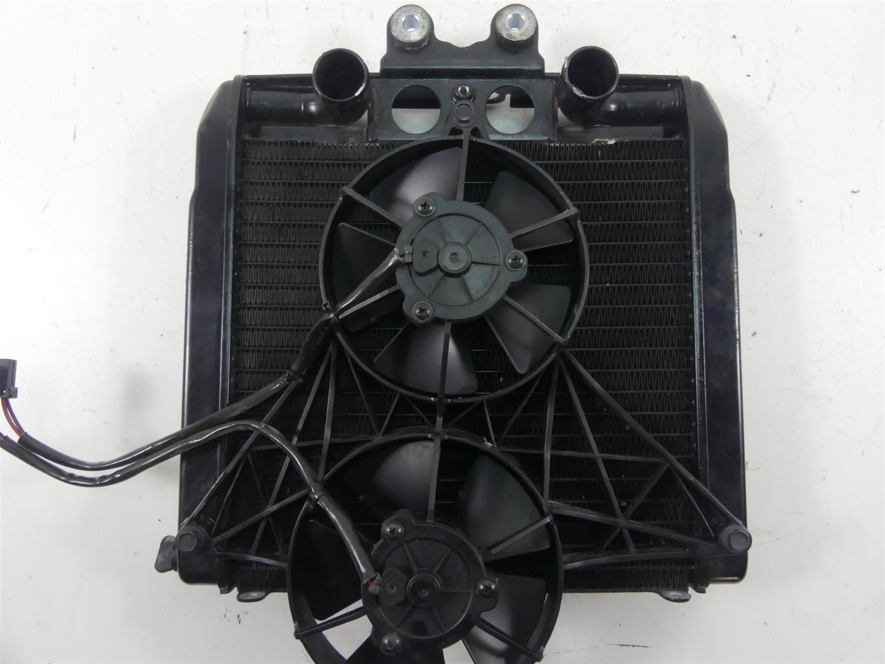 2012 Harley VRSCF Muscle Rod Radiator Fans Reservoir Hoses Set 26722-04 {{ shop.shopifyCountryName }} - Mototech271
