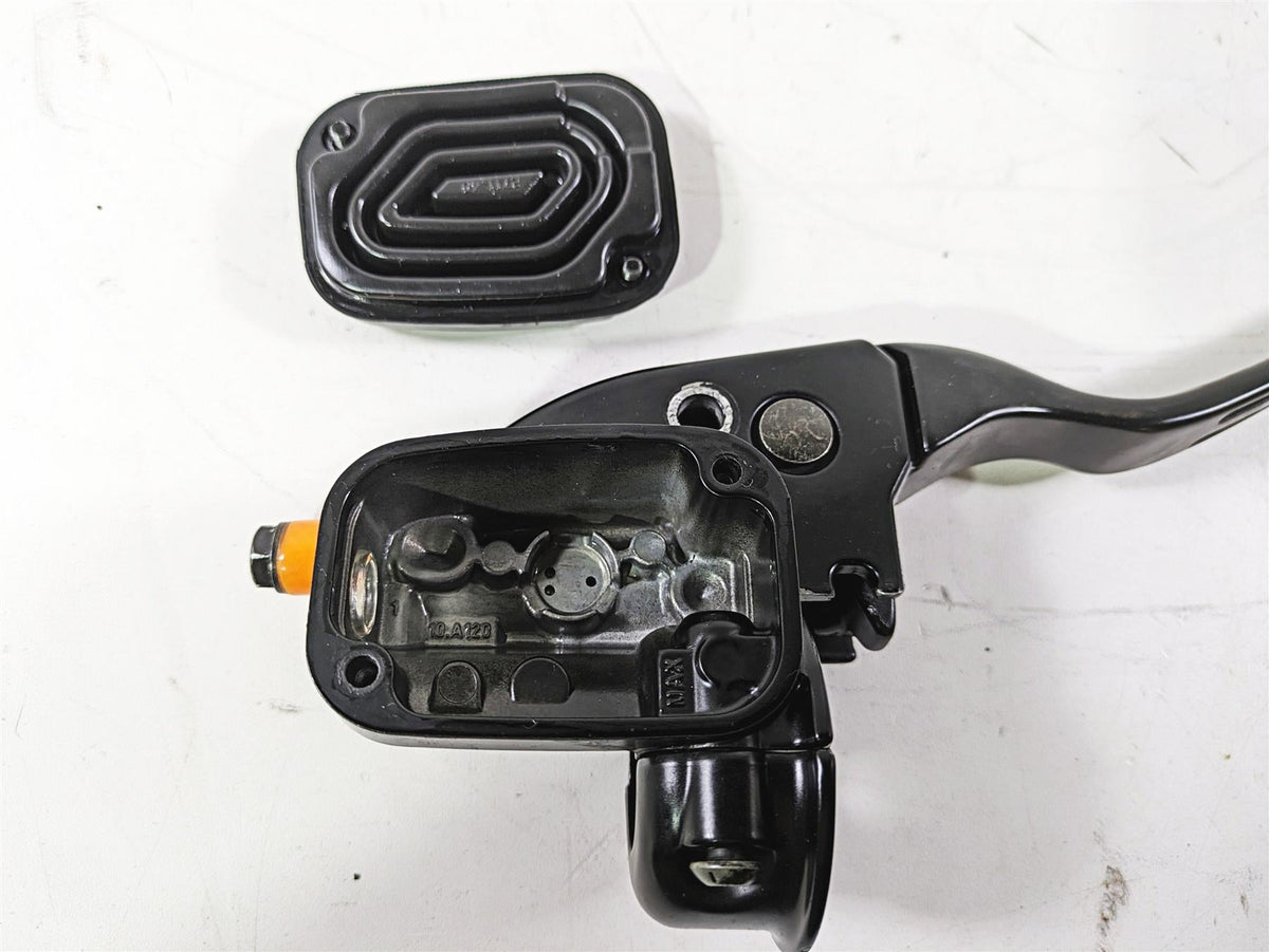 2008 Harley Touring FLHTCU E-Glide 105TH Front Brake Master Cylinder 44551-08F {{ shop.shopifyCountryName }} - Mototech271
