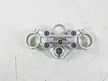 Load image into Gallery viewer, 2016 BMW F800R K73 Upper Triple Tree Steering Clamp 8546421 32418546421 | Mototech271
