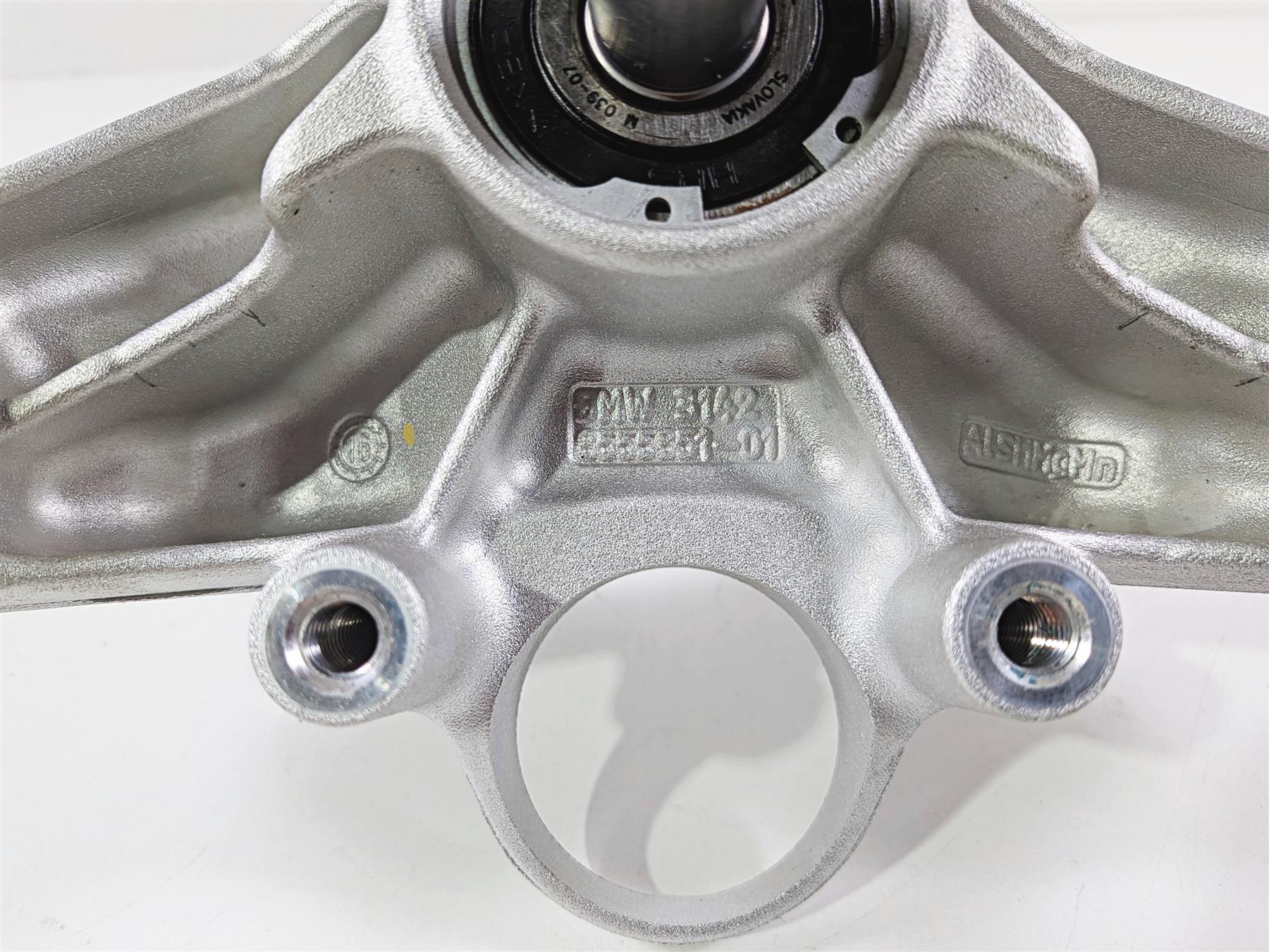 2016 BMW R1200 GS K50 Upper Triple Tree Steering Clamp 31428555849 {{ shop.shopifyCountryName }} - Mototech271