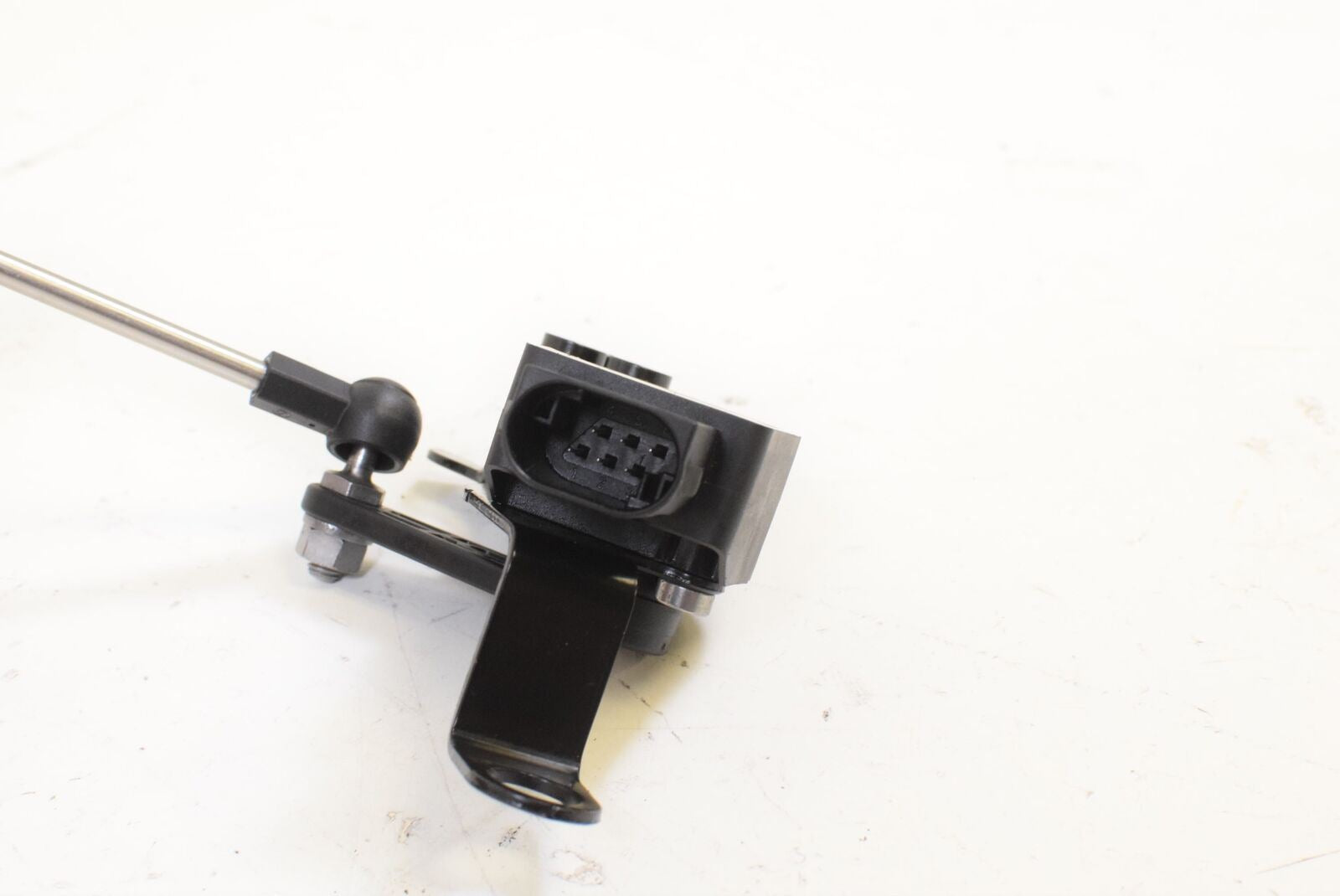 2016 BMW R1200RT R1200 RT RTW K52 Rear Bike Level Sensor 37146860843 37146870000 {{ shop.shopifyCountryName }} - Mototech271