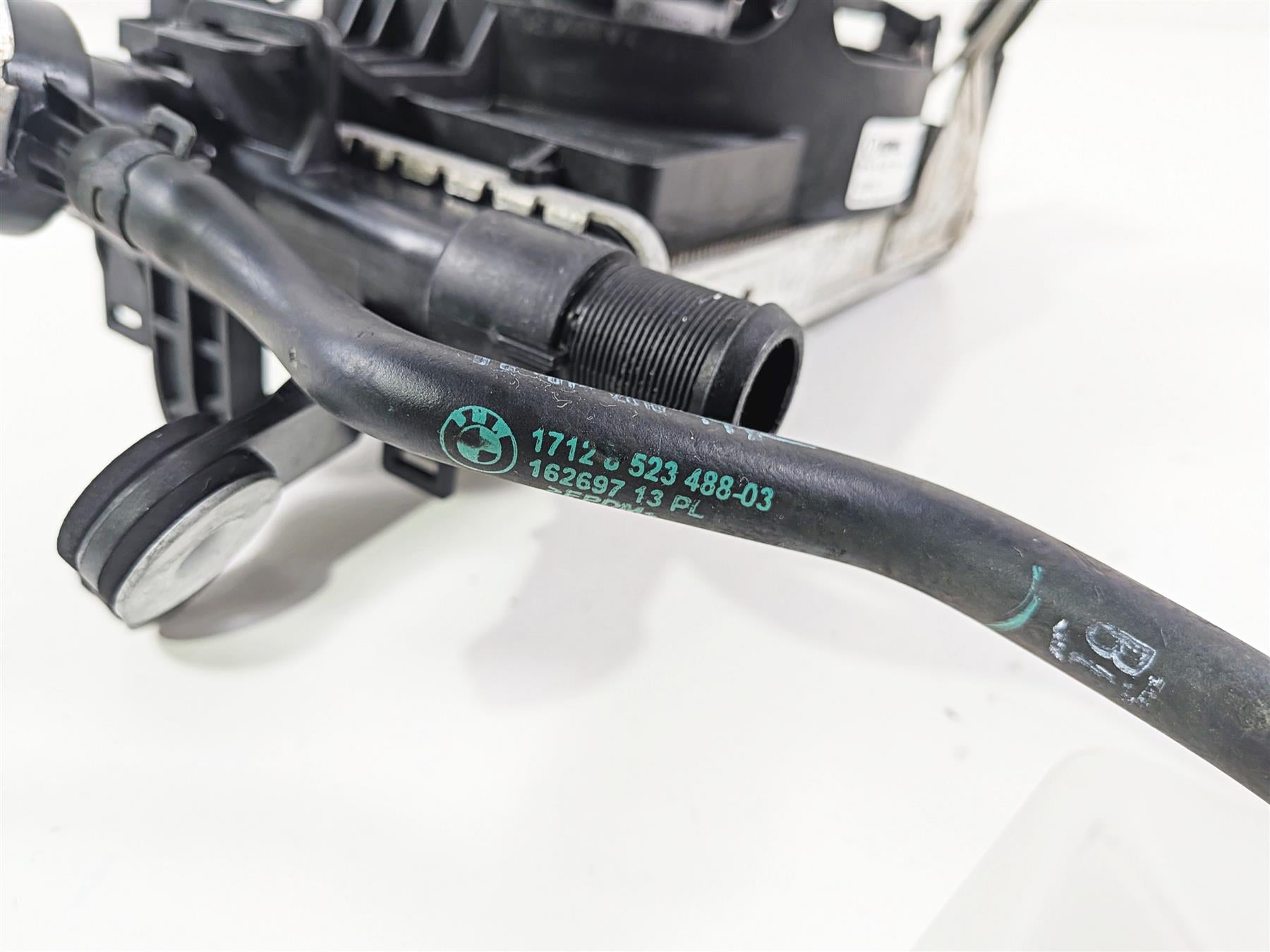 2016 BMW R1200RT RT RTW K52 Right Radiator Fan Hoses Reservoir 17118546416 {{ shop.shopifyCountryName }} - Mototech271