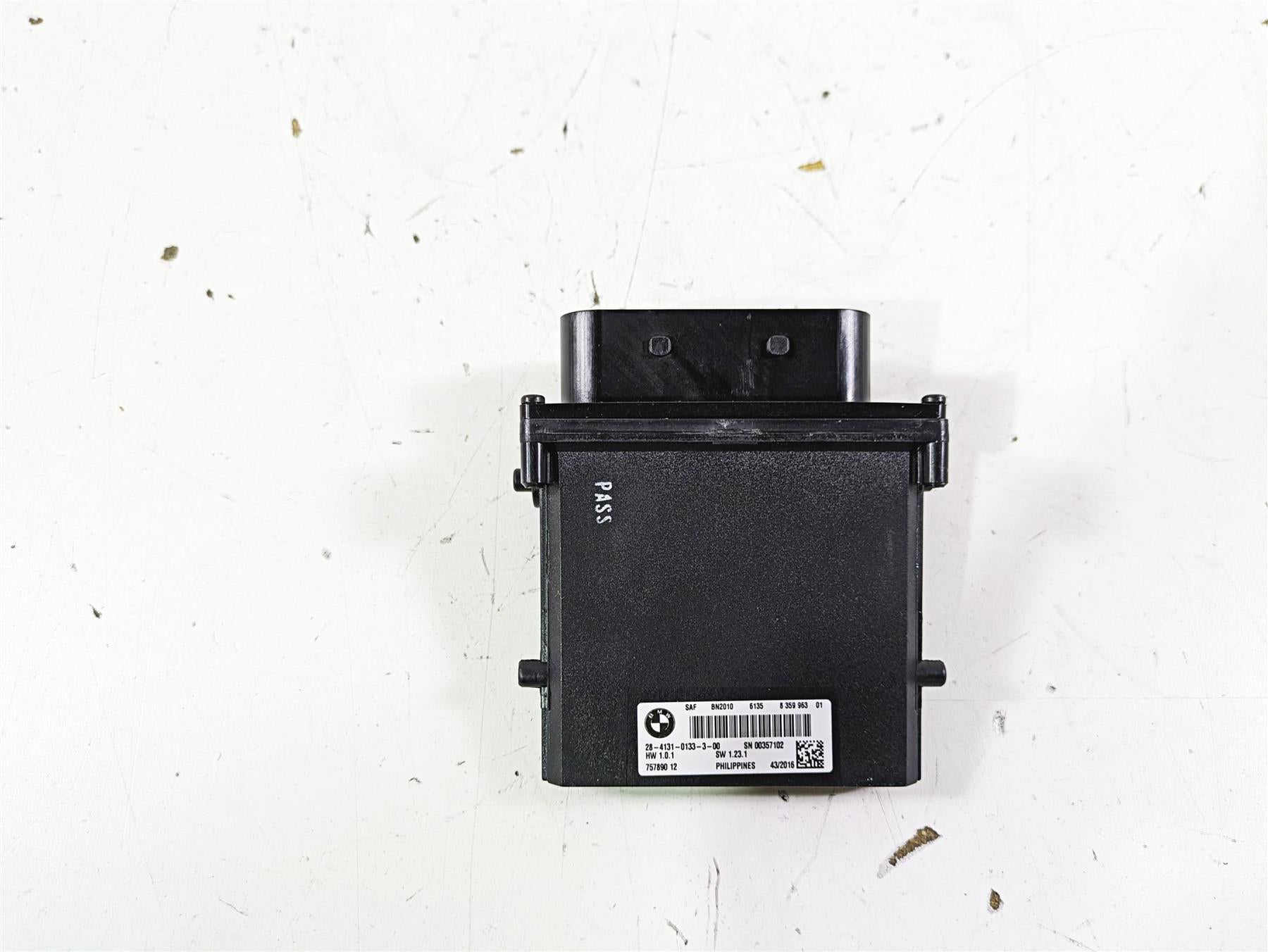 2017 BMW S1000R K47 Esa Suspension Control Module Unit 61358359963 {{ shop.shopifyCountryName }} - Mototech271
