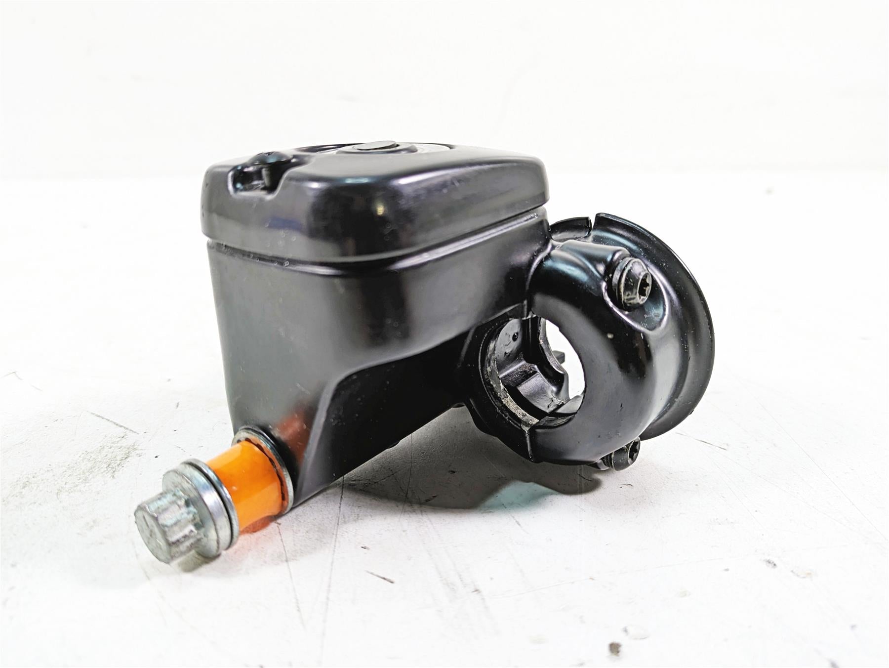 2006 Harley FLSTI Softail Heritage Front Brake Master Cylinder 9/16" 45029-11D {{ shop.shopifyCountryName }} - Mototech271