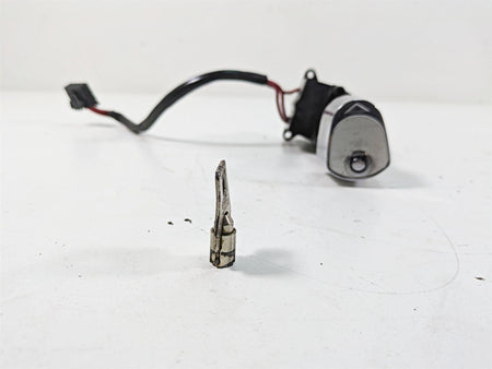 2005 Harley Touring FLHTCUI Electra Glide Ignition Switch Key Lock Set 71640-99 {{ shop.shopifyCountryName }} - Mototech271