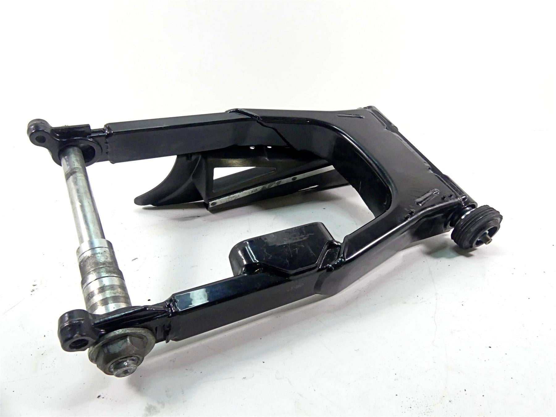 2003 Harley Touring FLHTCI E-Glide 100TH Rear Swingarm Swing Arm 47549-02A {{ shop.shopifyCountryName }} - Mototech271