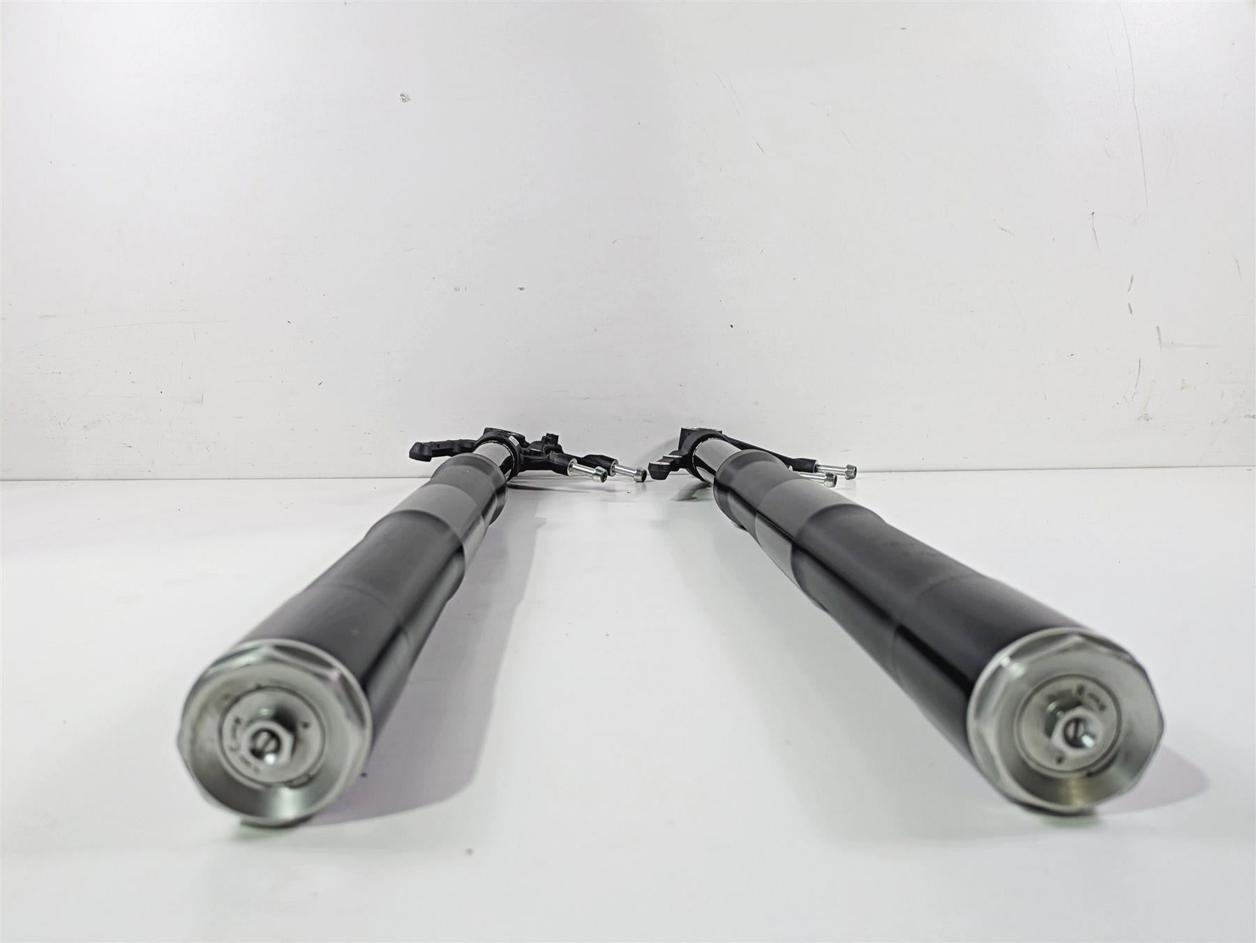 2022 Ducati Hypermotard 950 Straight Marzocchi Front Forks 34420983A 34520983A {{ shop.shopifyCountryName }} - Mototech271