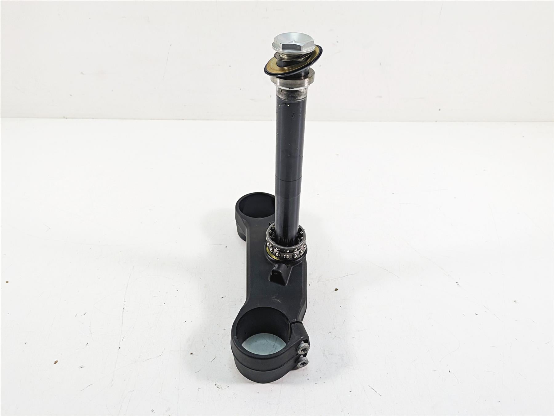 2020 KTM 1290 Super Adventure R Lower Triple Tree Clamp 60mm 6070113203233S {{ shop.shopifyCountryName }} - Mototech271