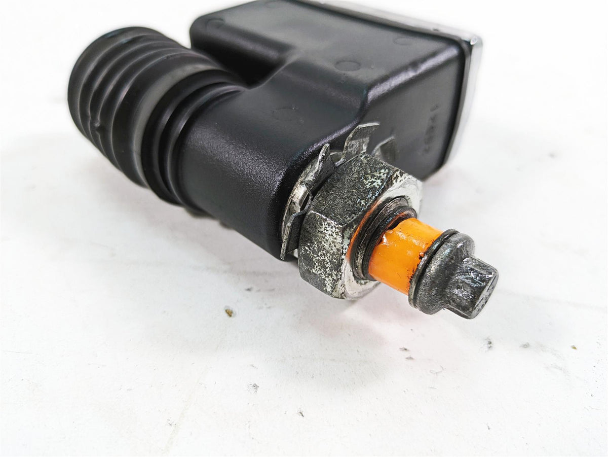 1999 Harley Dyna FXDL Low Rider Rear Brake Master Cylinder 42474-90C {{ shop.shopifyCountryName }} - Mototech271